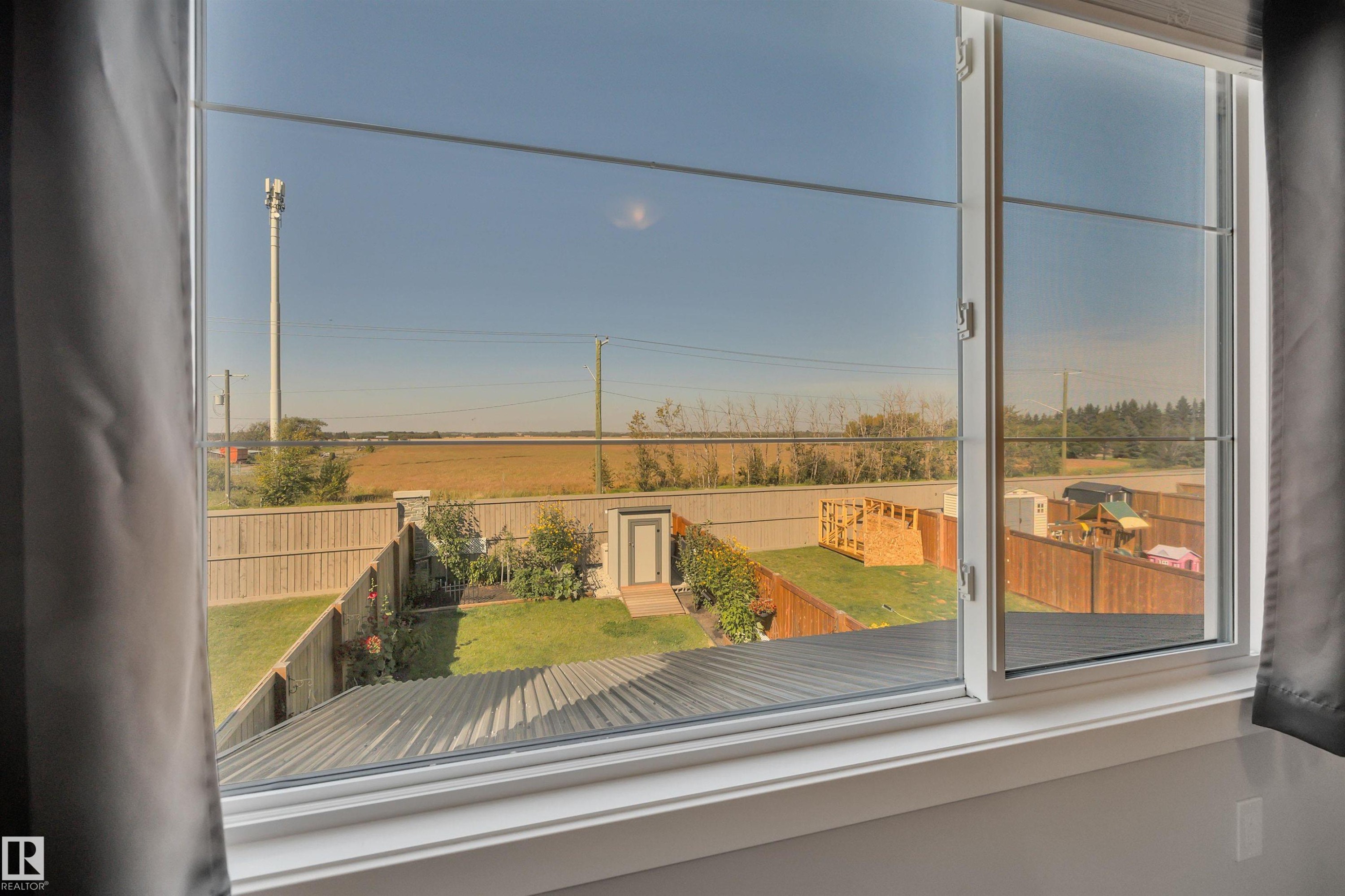 Detailed view - 157 Larch Crescent, Leduc, AB - Photo Showing Other Room