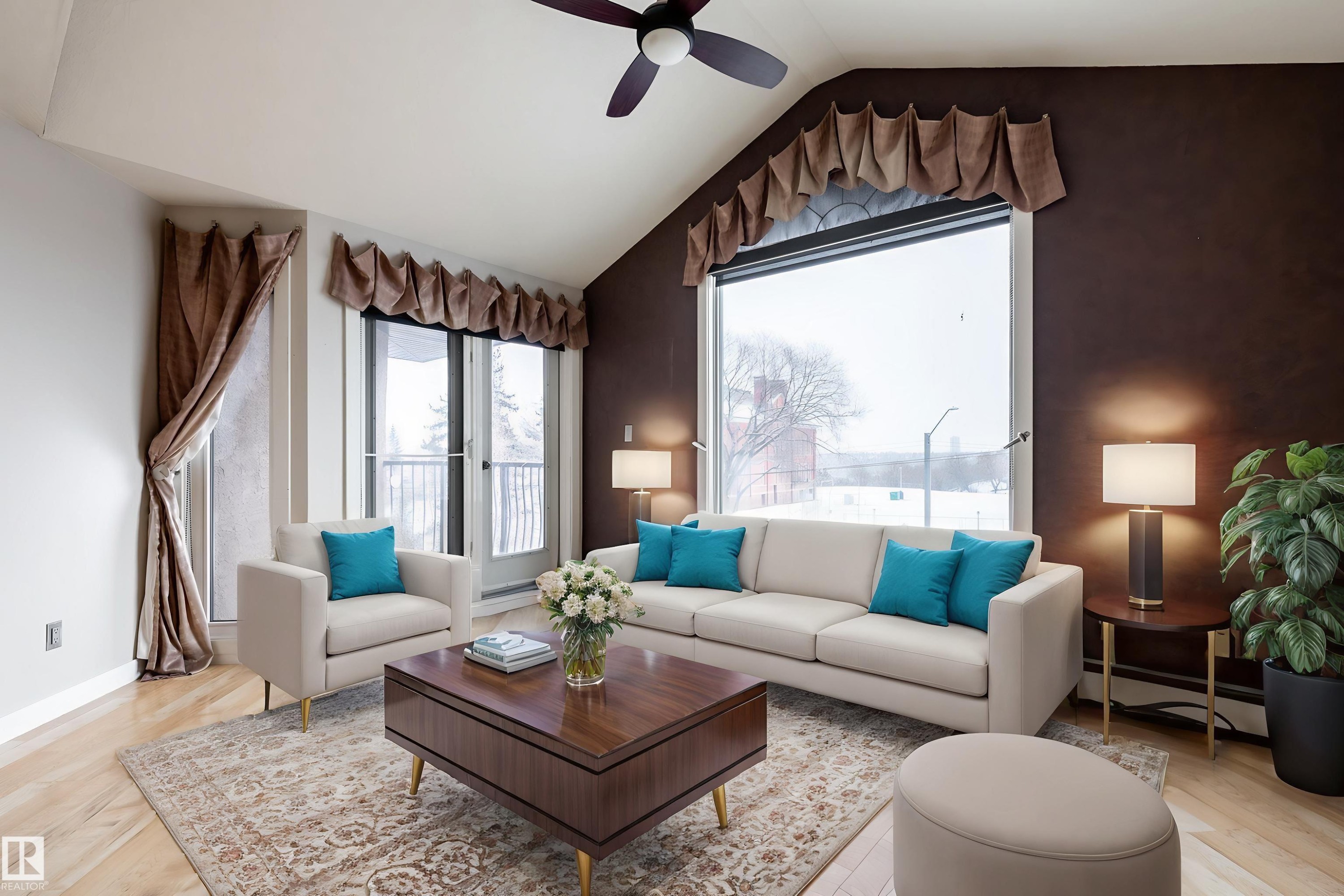 304 9336 Jasper Avenue, Edmonton, AB - Indoor Photo Showing Other Room