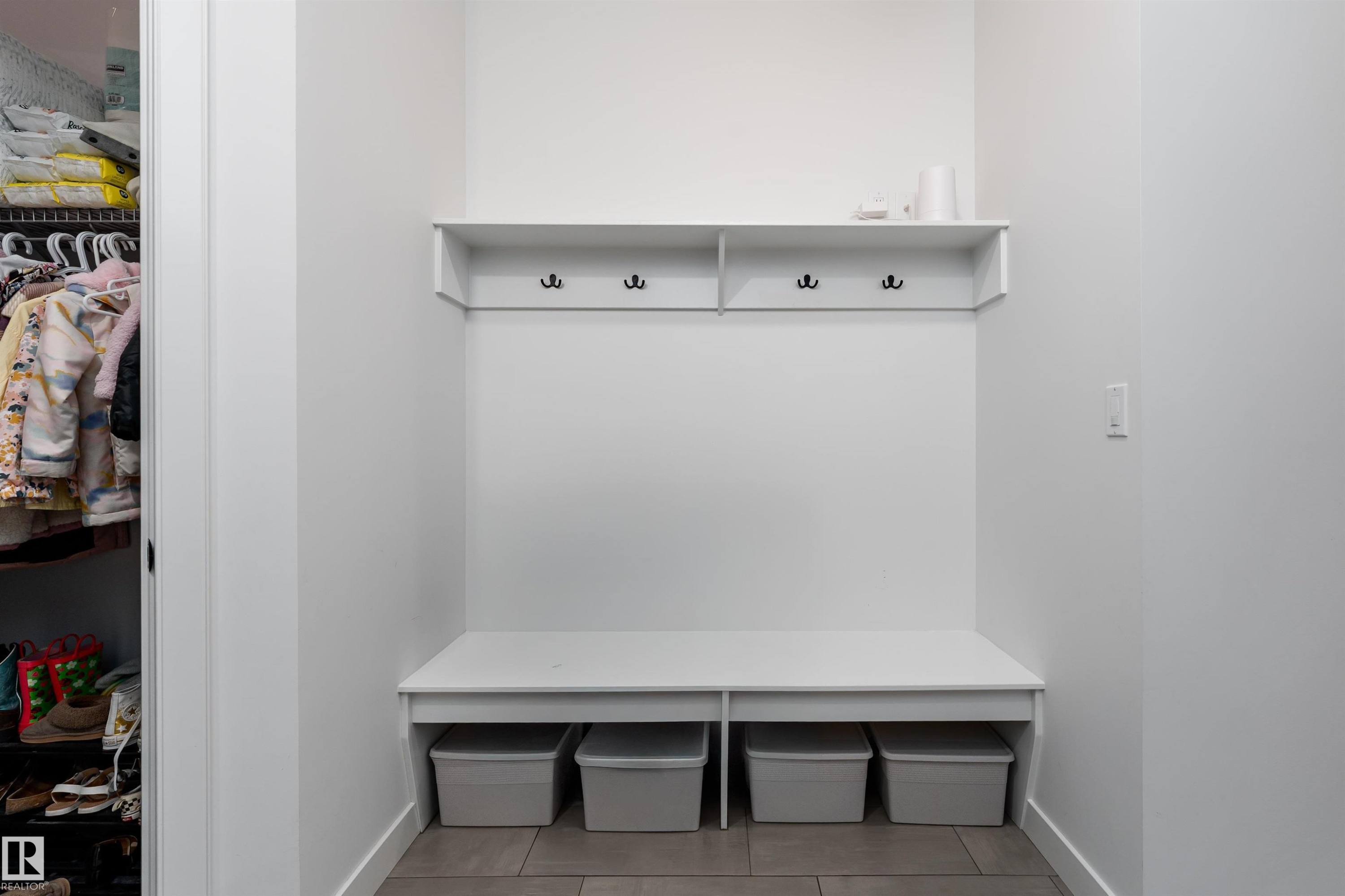 39 Jacobs Close, St. Albert, AB - Indoor