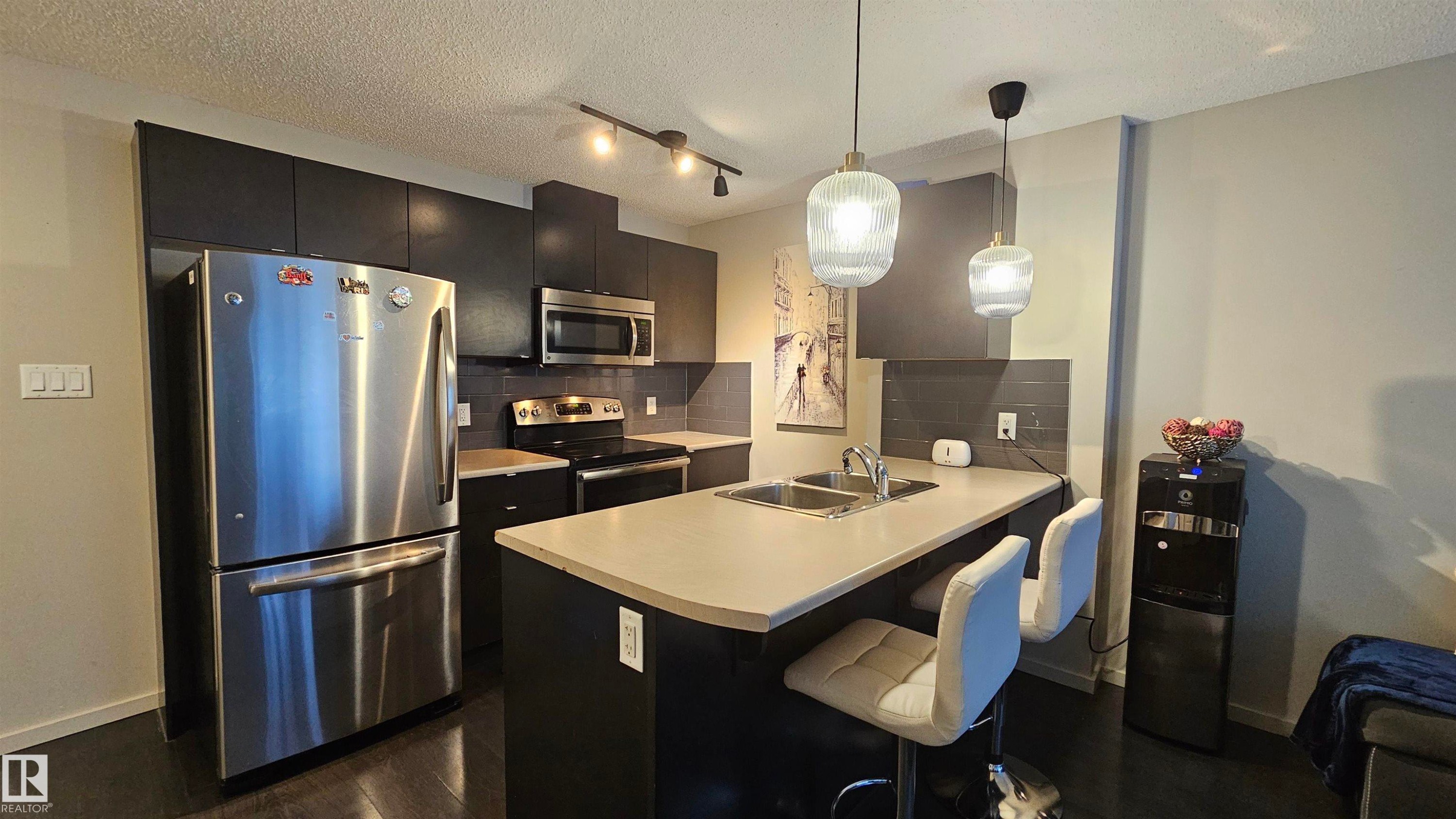 444 348 Windermere Road, Edmonton, AB - Indoor Photo Showing Kitchen With Stainless Steel Kitchen With Double Sink