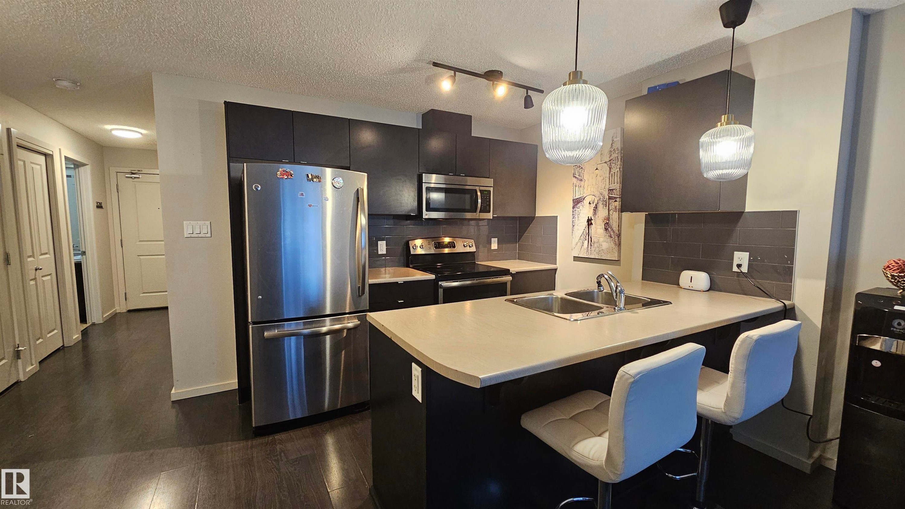 444 348 Windermere Road, Edmonton, AB - Indoor Photo Showing Kitchen With Stainless Steel Kitchen With Double Sink