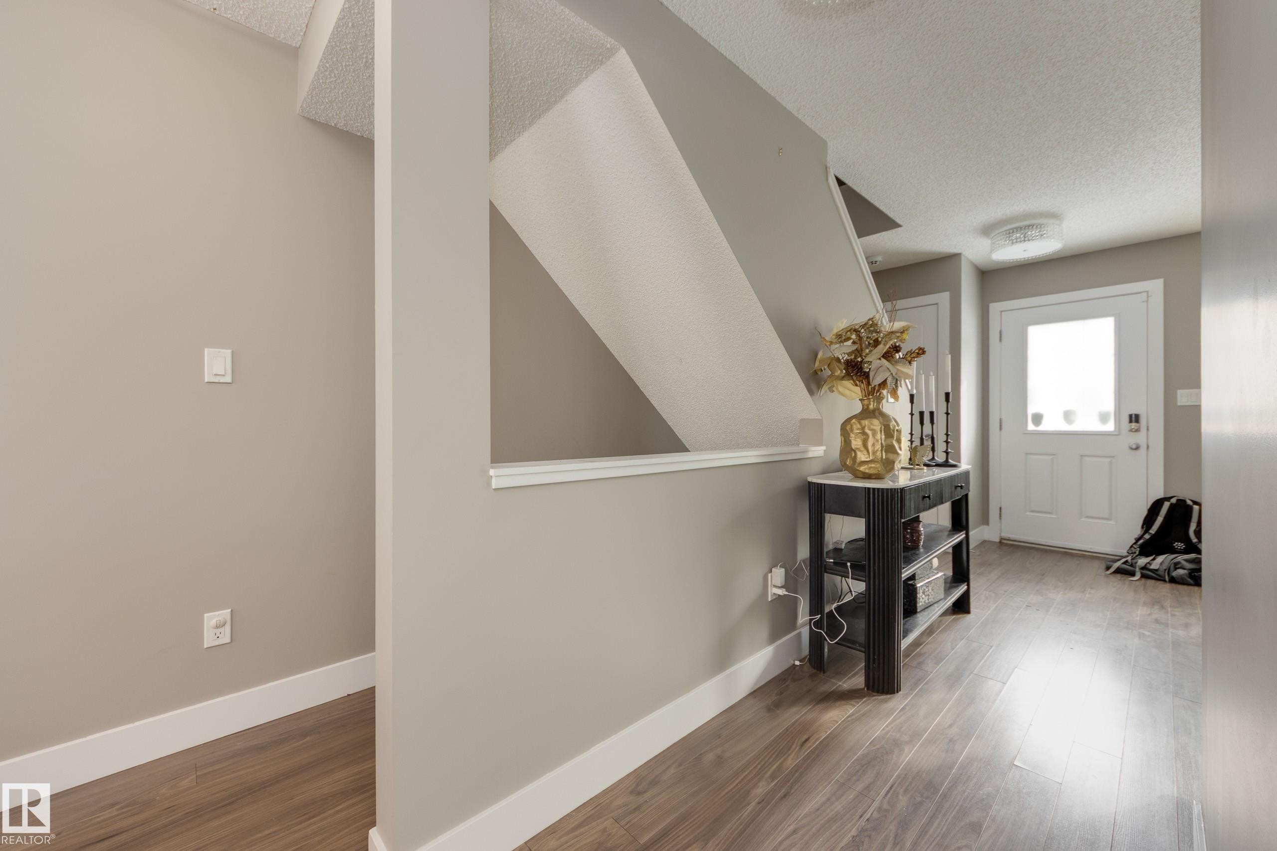 39 415 Clareview Road, Edmonton, AB - Indoor Photo Showing Other Room