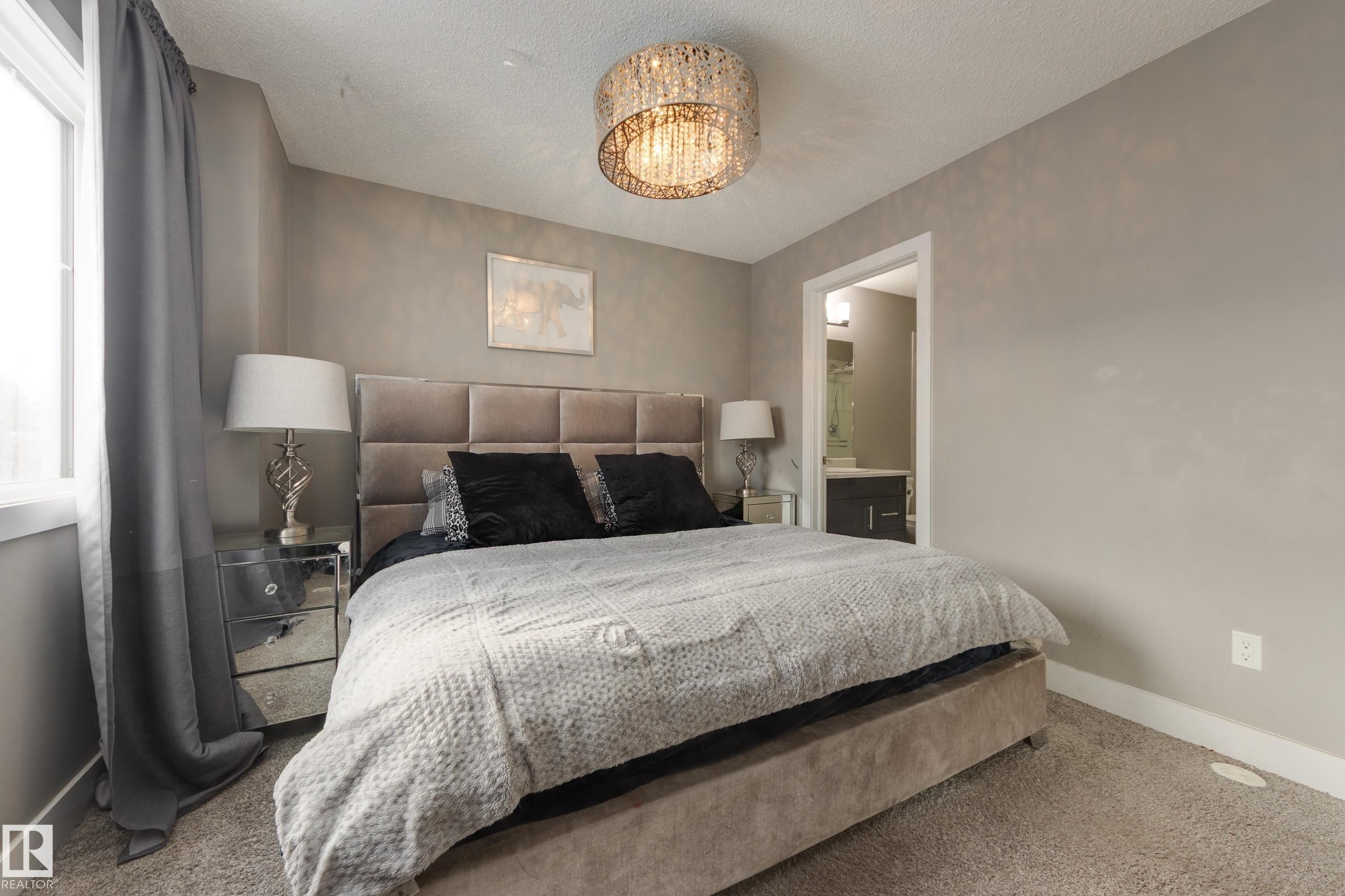 39 415 Clareview Road, Edmonton, AB - Indoor Photo Showing Bedroom