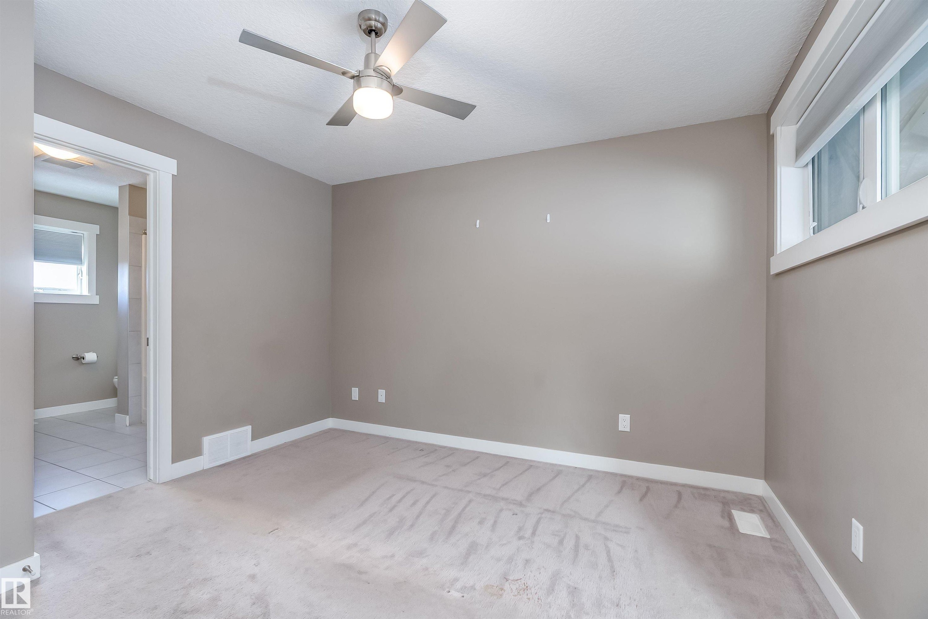 131 401 Southfork Drive, Leduc, AB - Indoor Photo Showing Other Room