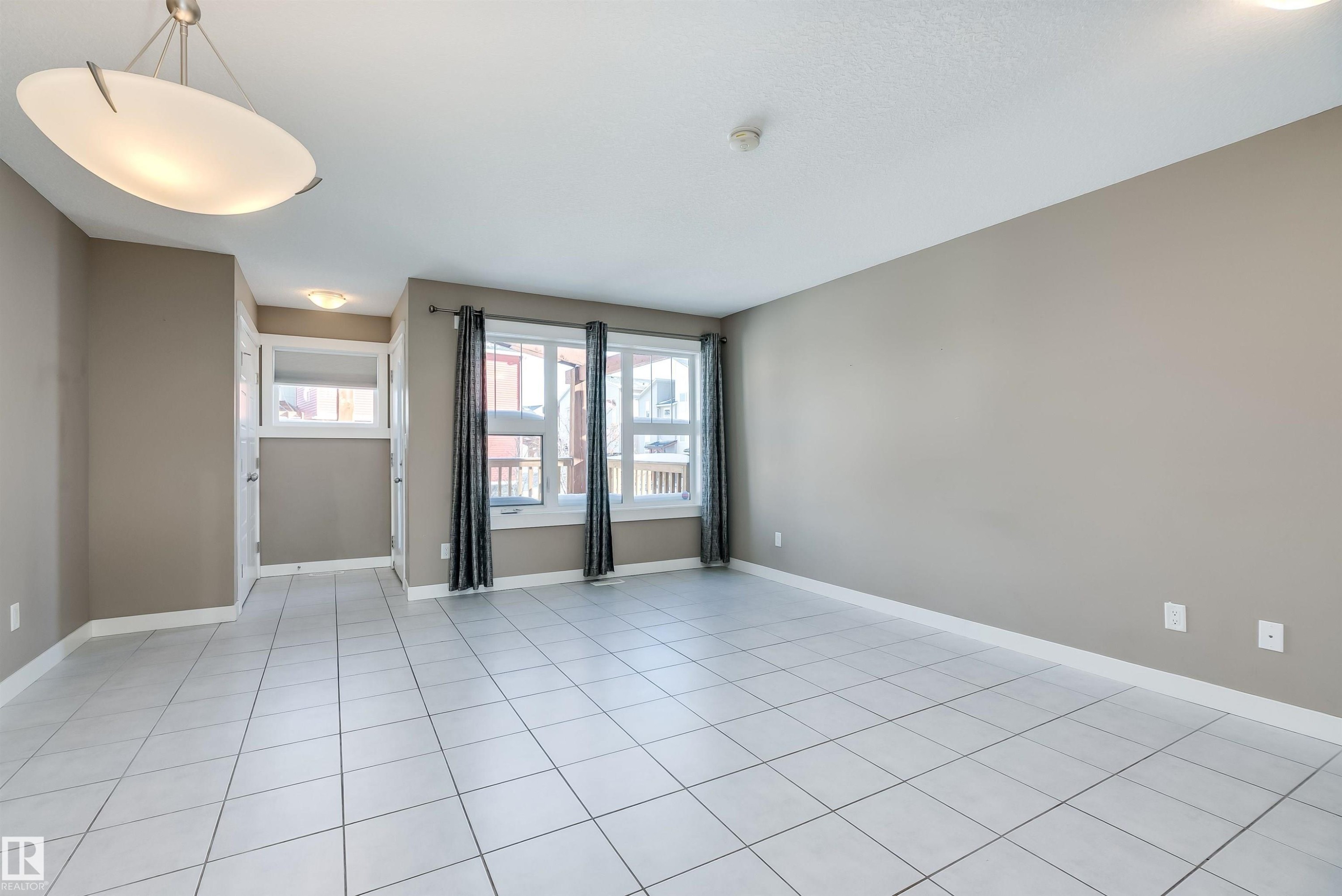 131 401 Southfork Drive, Leduc, AB - Indoor Photo Showing Other Room