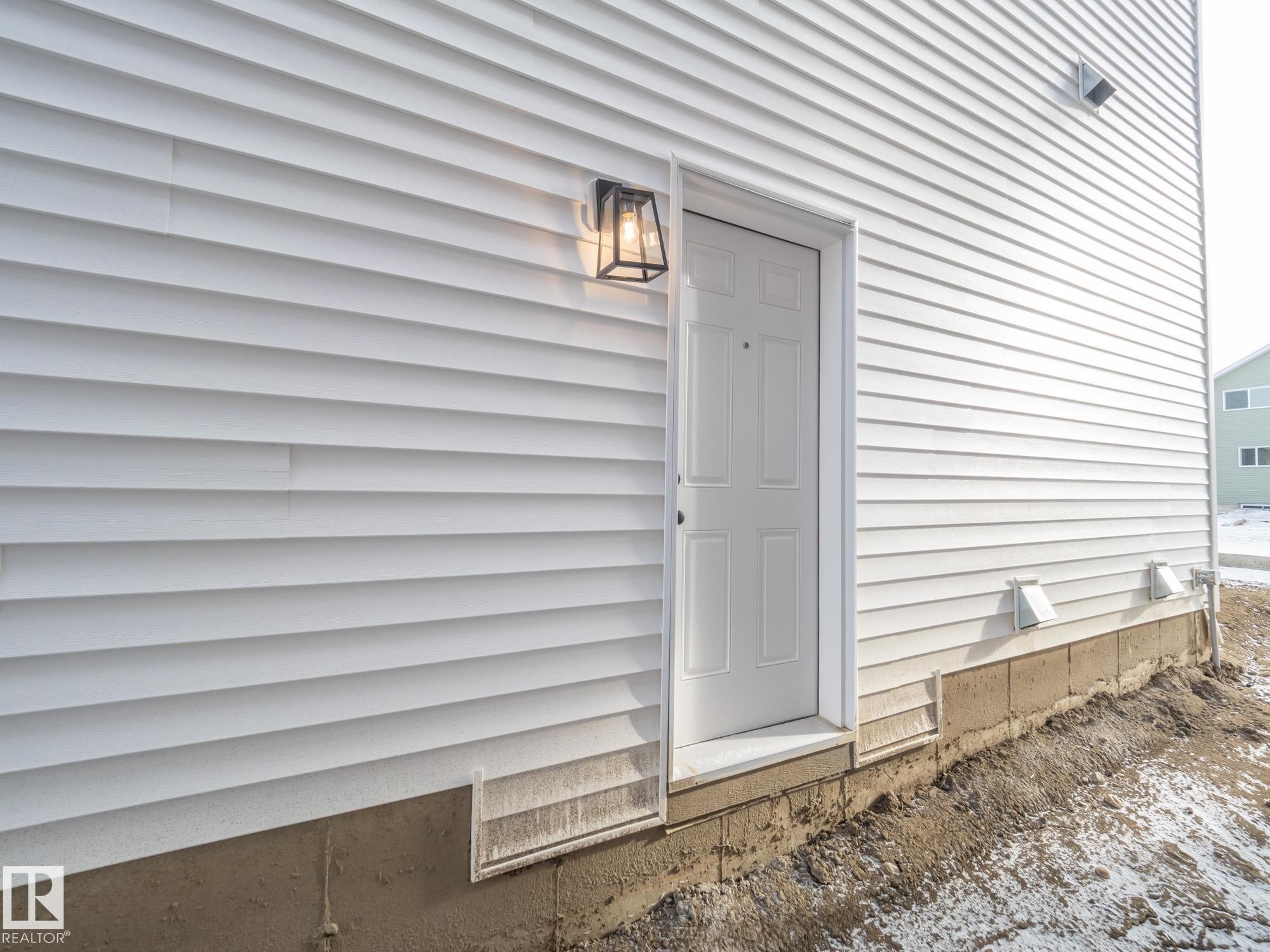 1025 Aster Boulevard, Edmonton, AB - Outdoor With Exterior