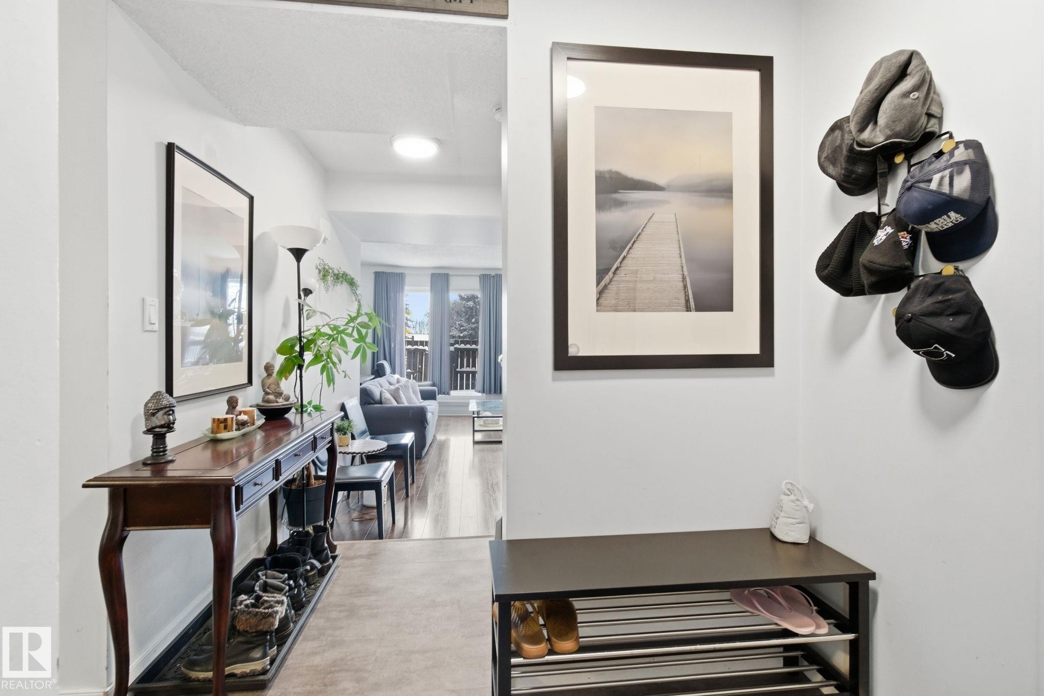 614 Saddleback Road, Edmonton, AB - Indoor