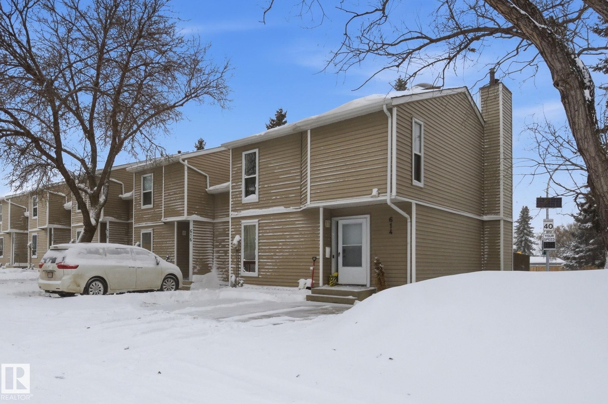 614 Saddleback Road, Edmonton, AB - Outdoor