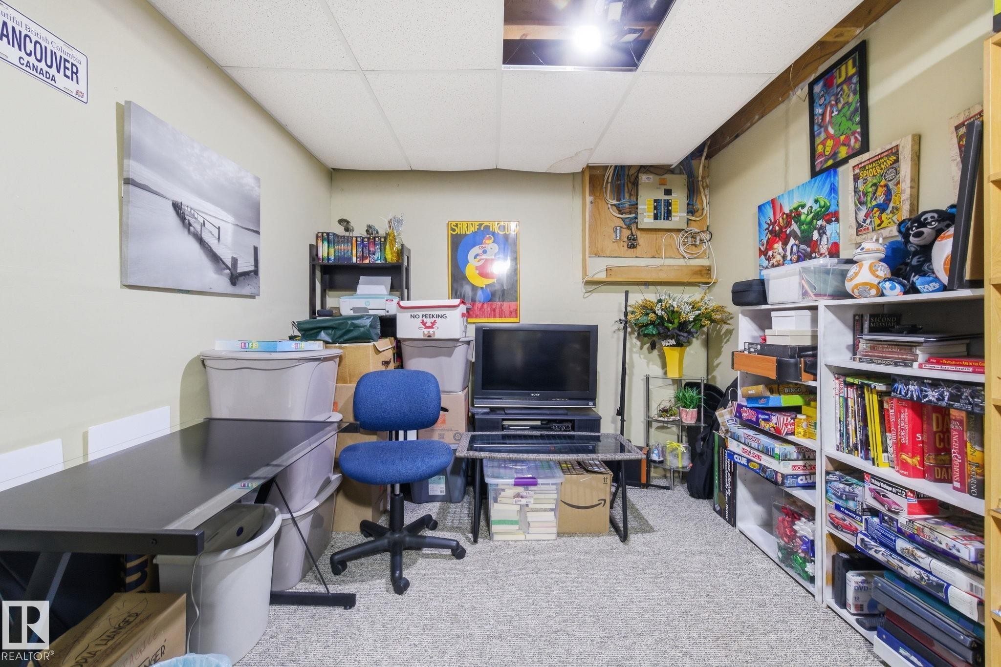 614 Saddleback Road, Edmonton, AB - Indoor Photo Showing Office