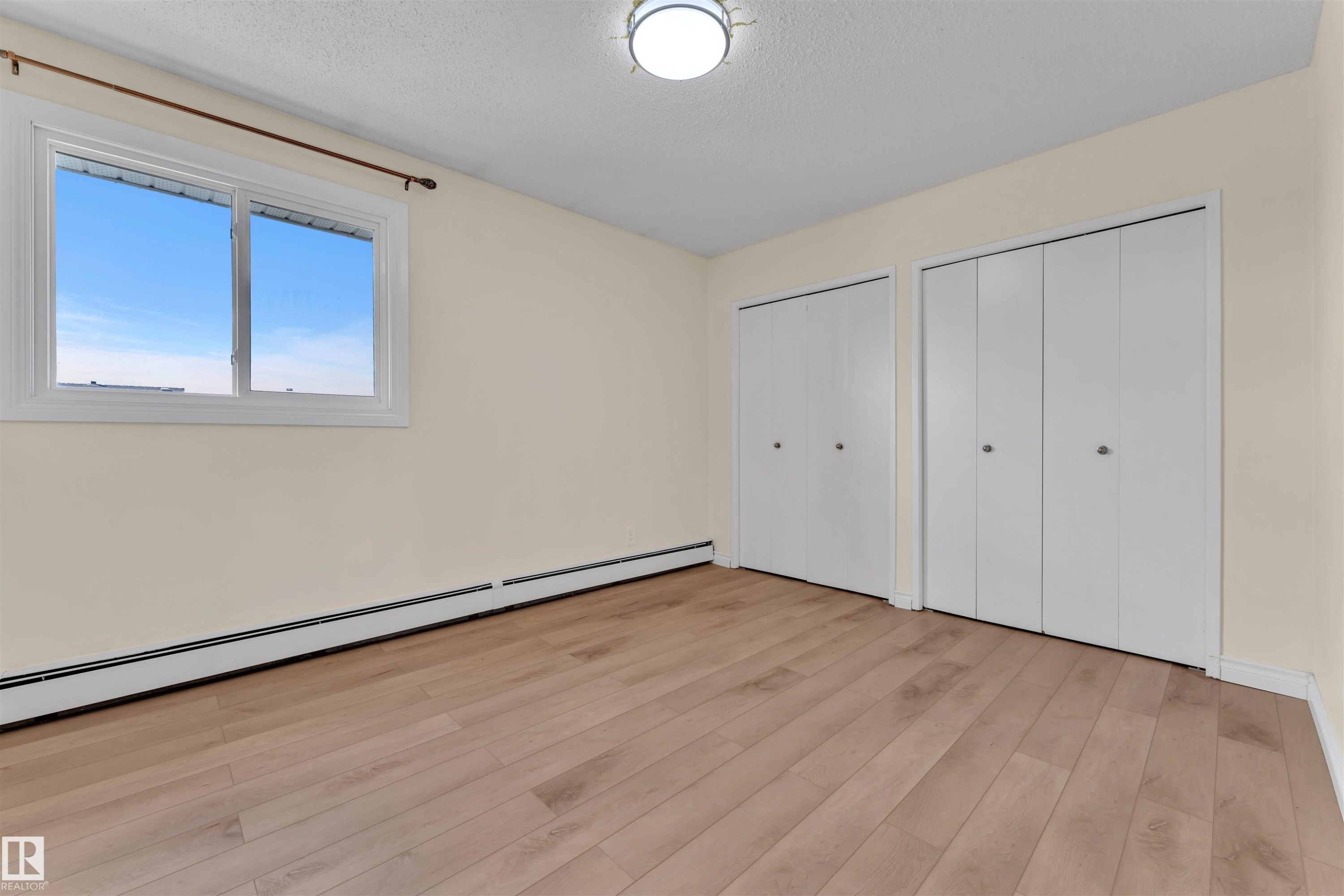 5 3855 76 Street, Edmonton, AB - Indoor Photo Showing Other Room
