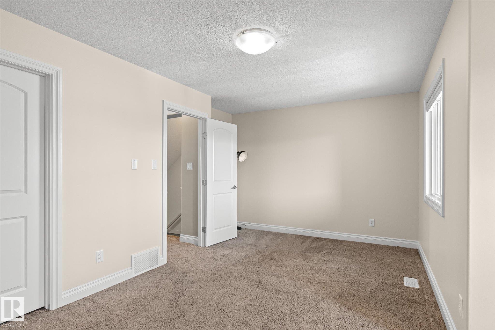 4929 Terwillegar Common, Edmonton, AB - Indoor Photo Showing Other Room