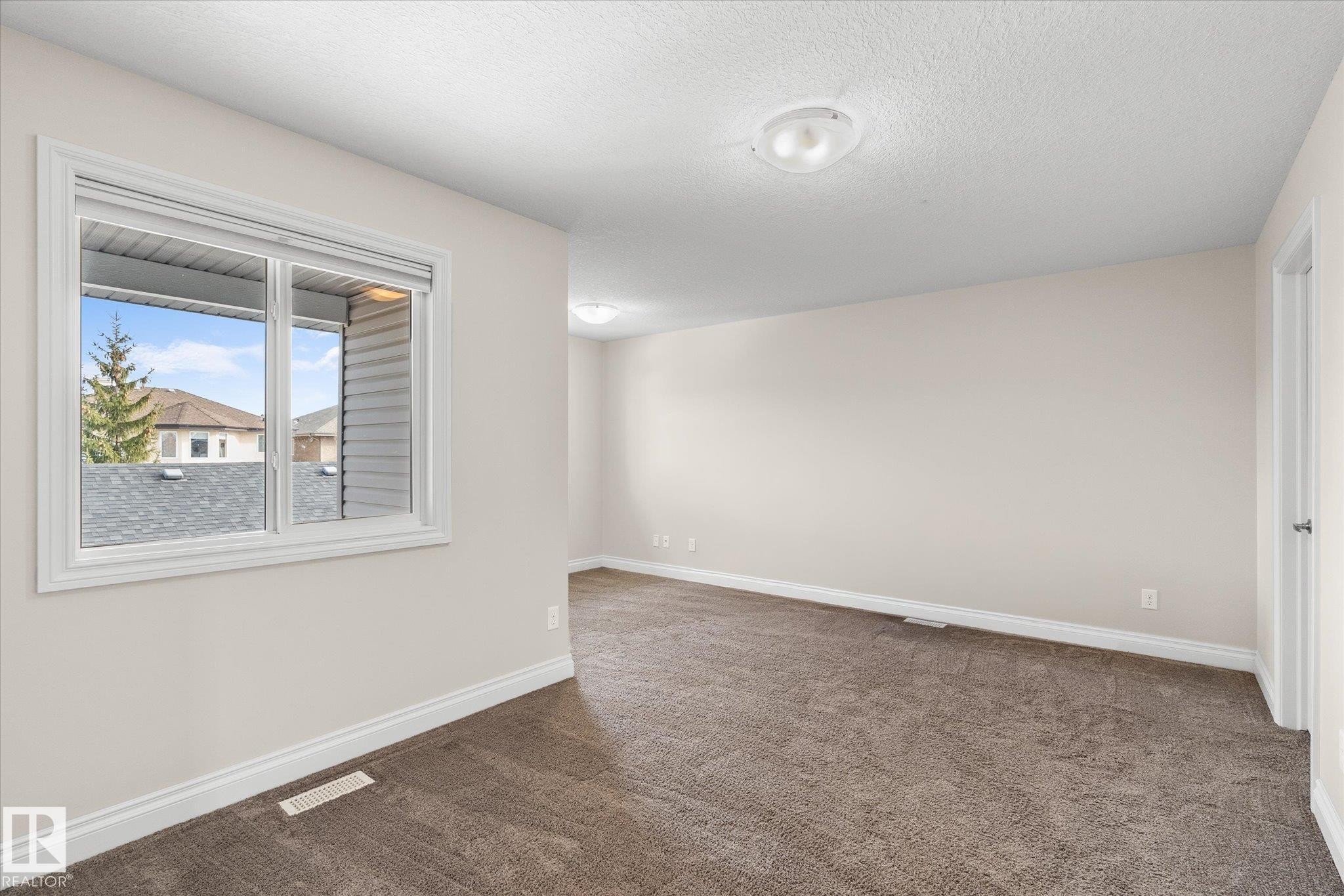 4929 Terwillegar Common, Edmonton, AB - Indoor Photo Showing Other Room