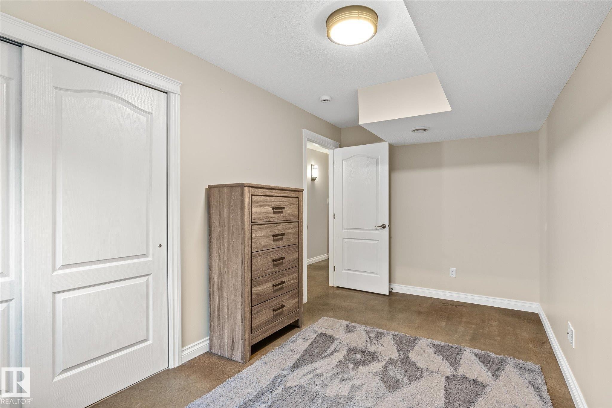 4929 Terwillegar Common, Edmonton, AB - Indoor