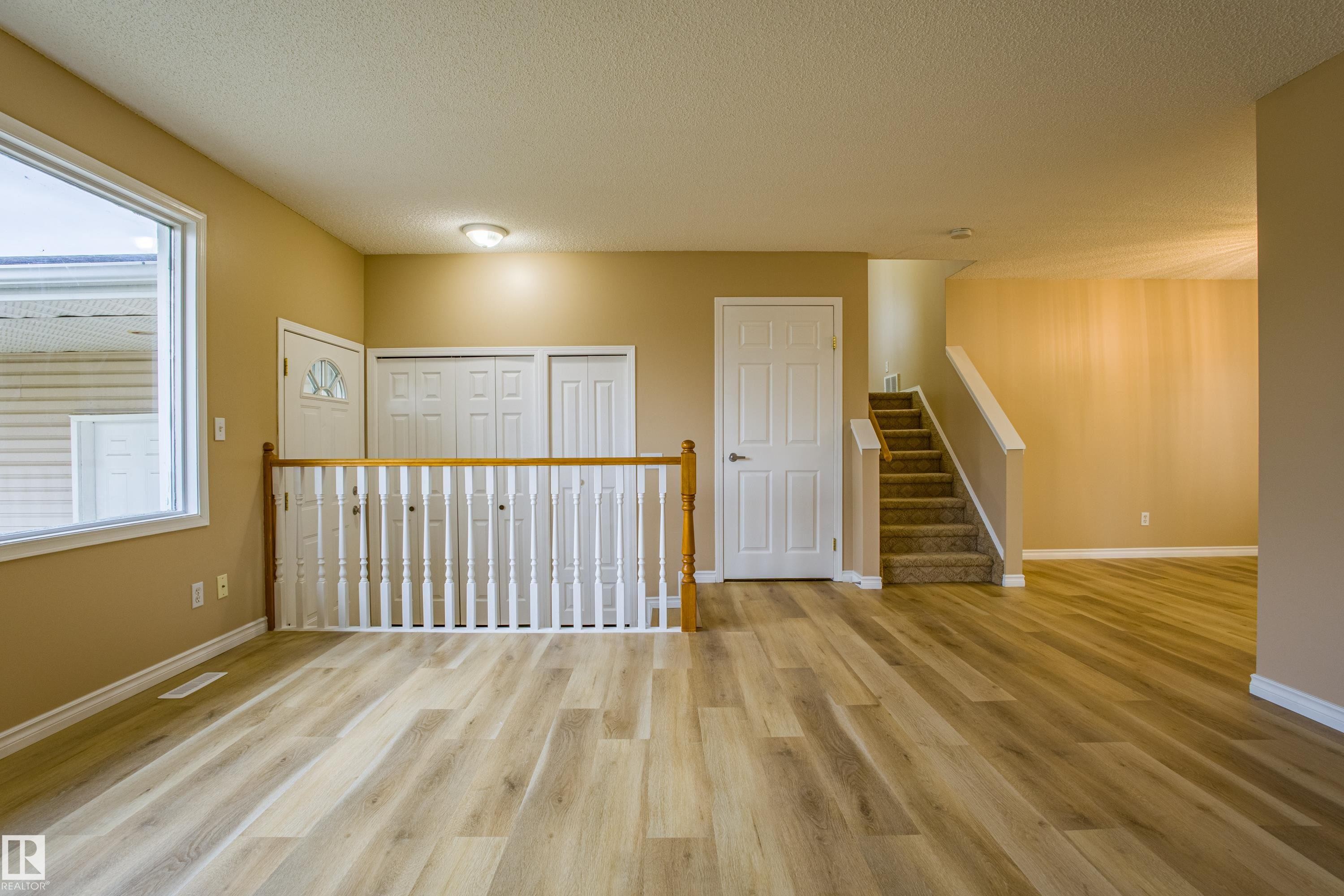 3835 47 Street, Edmonton, AB - Indoor Photo Showing Other Room
