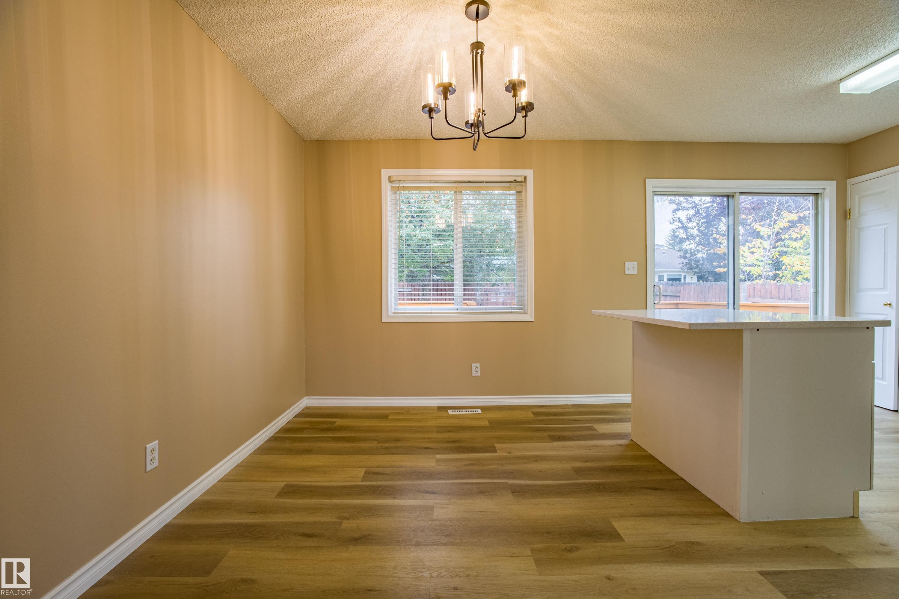 3835 47 Street, Edmonton, AB - Indoor Photo Showing Other Room