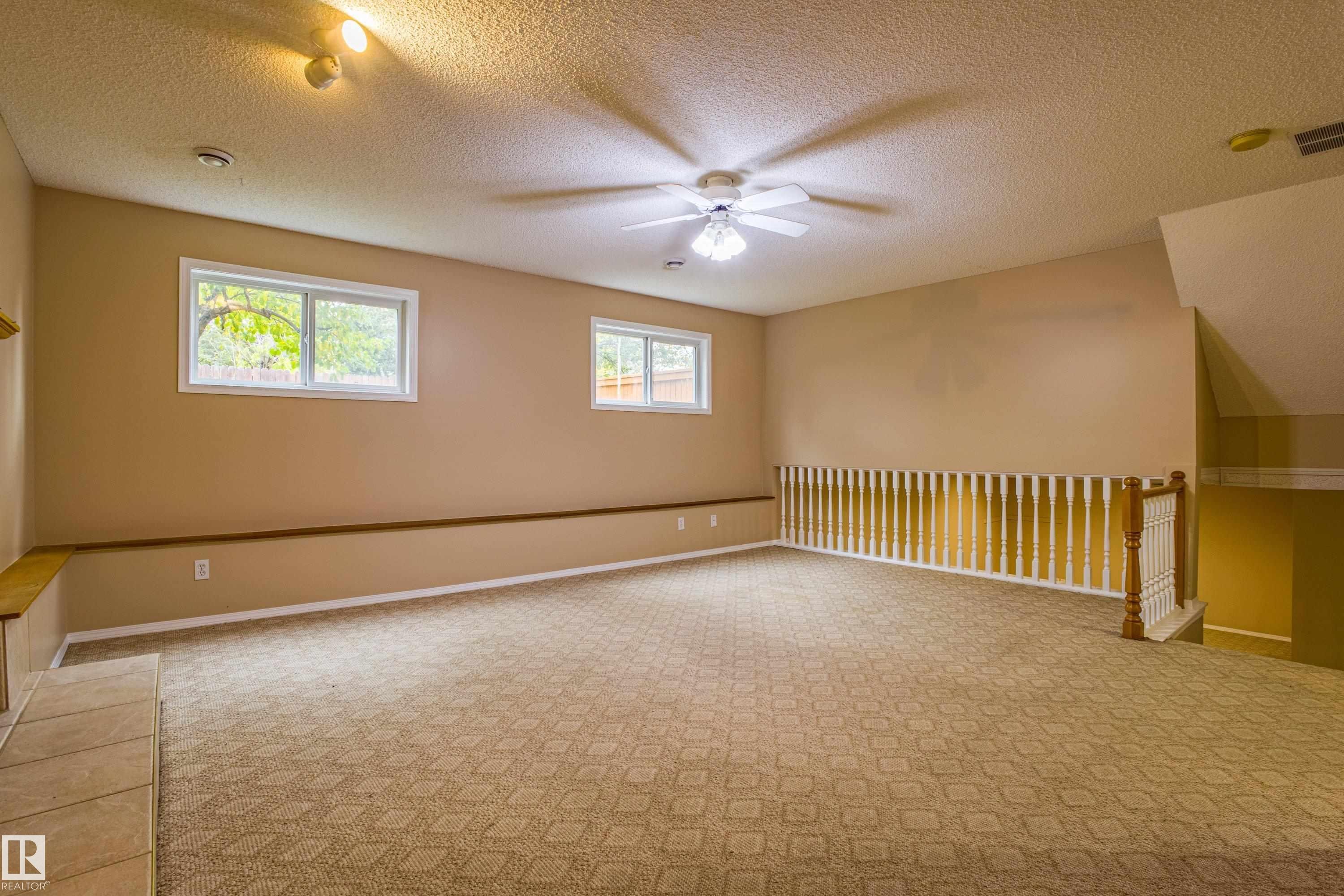 3835 47 Street, Edmonton, AB - Indoor Photo Showing Other Room