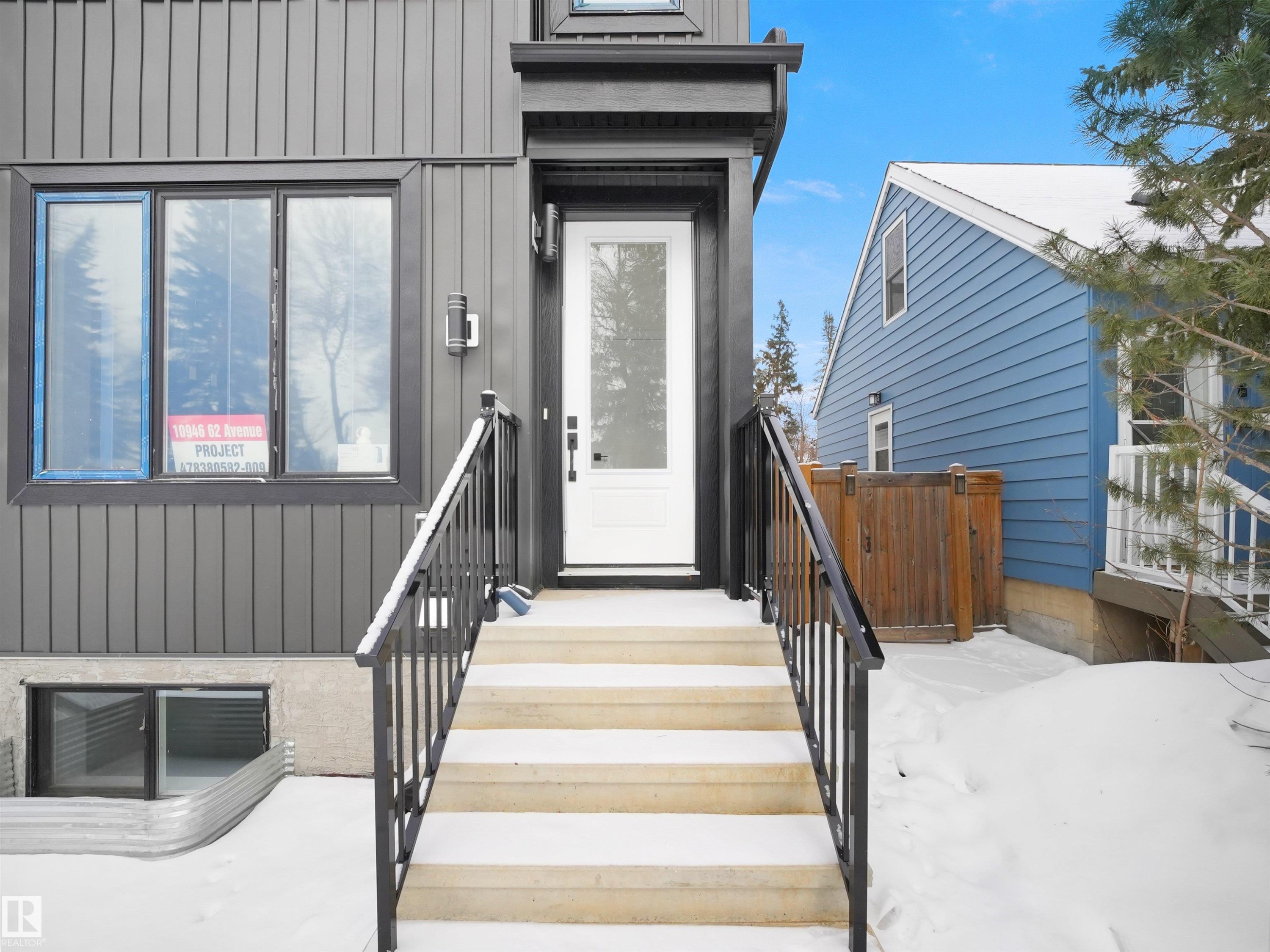10946 62 Avenue, Edmonton, AB - Outdoor