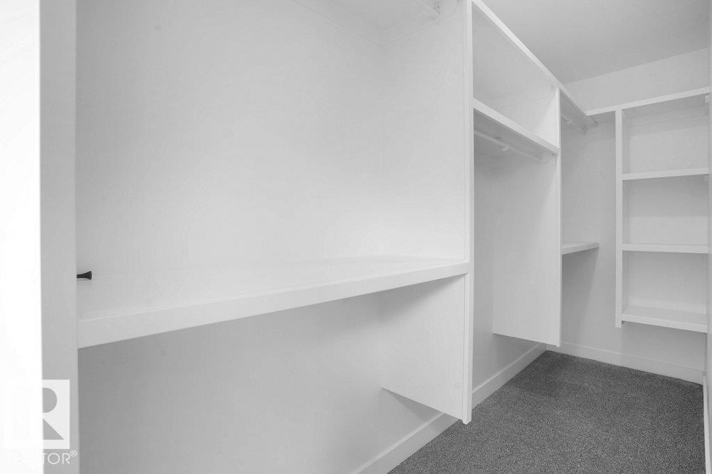 10946 62 Avenue, Edmonton, AB - Indoor With Storage