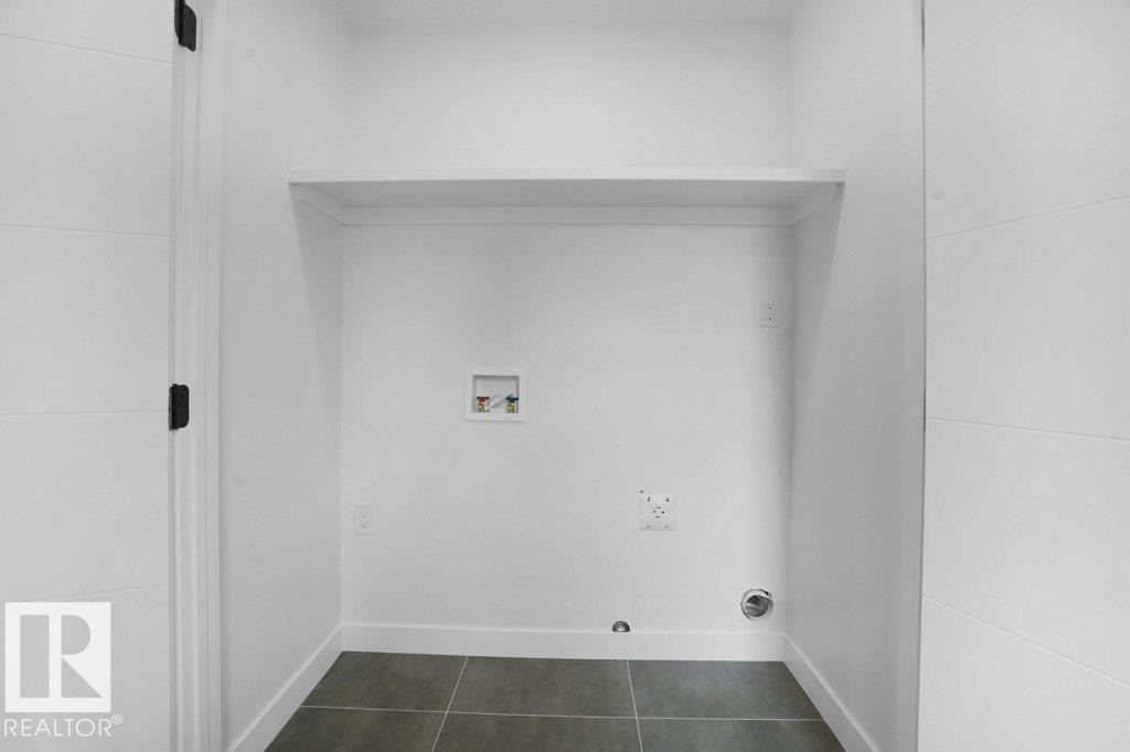 10946 62 Avenue, Edmonton, AB - Indoor Photo Showing Other Room