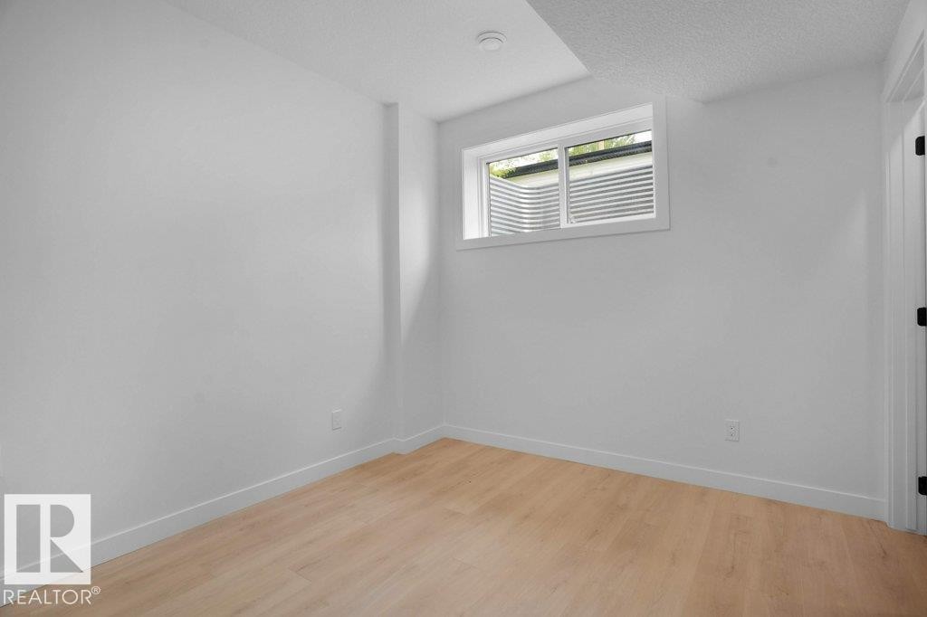 10946 62 Avenue, Edmonton, AB - Indoor Photo Showing Other Room
