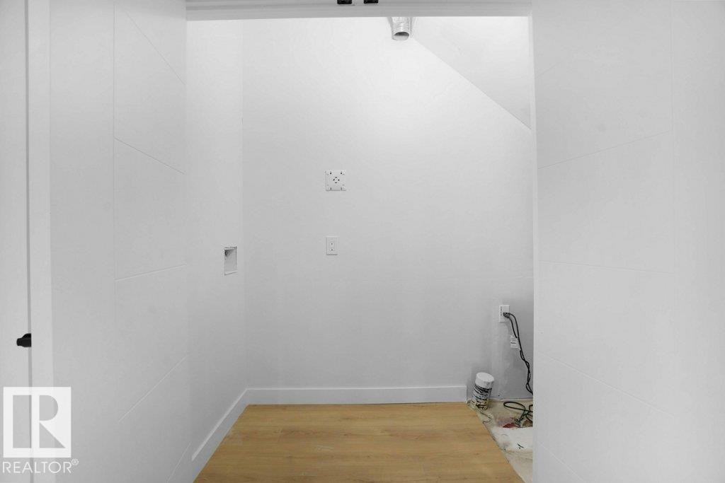 10946 62 Avenue, Edmonton, AB - Indoor Photo Showing Other Room