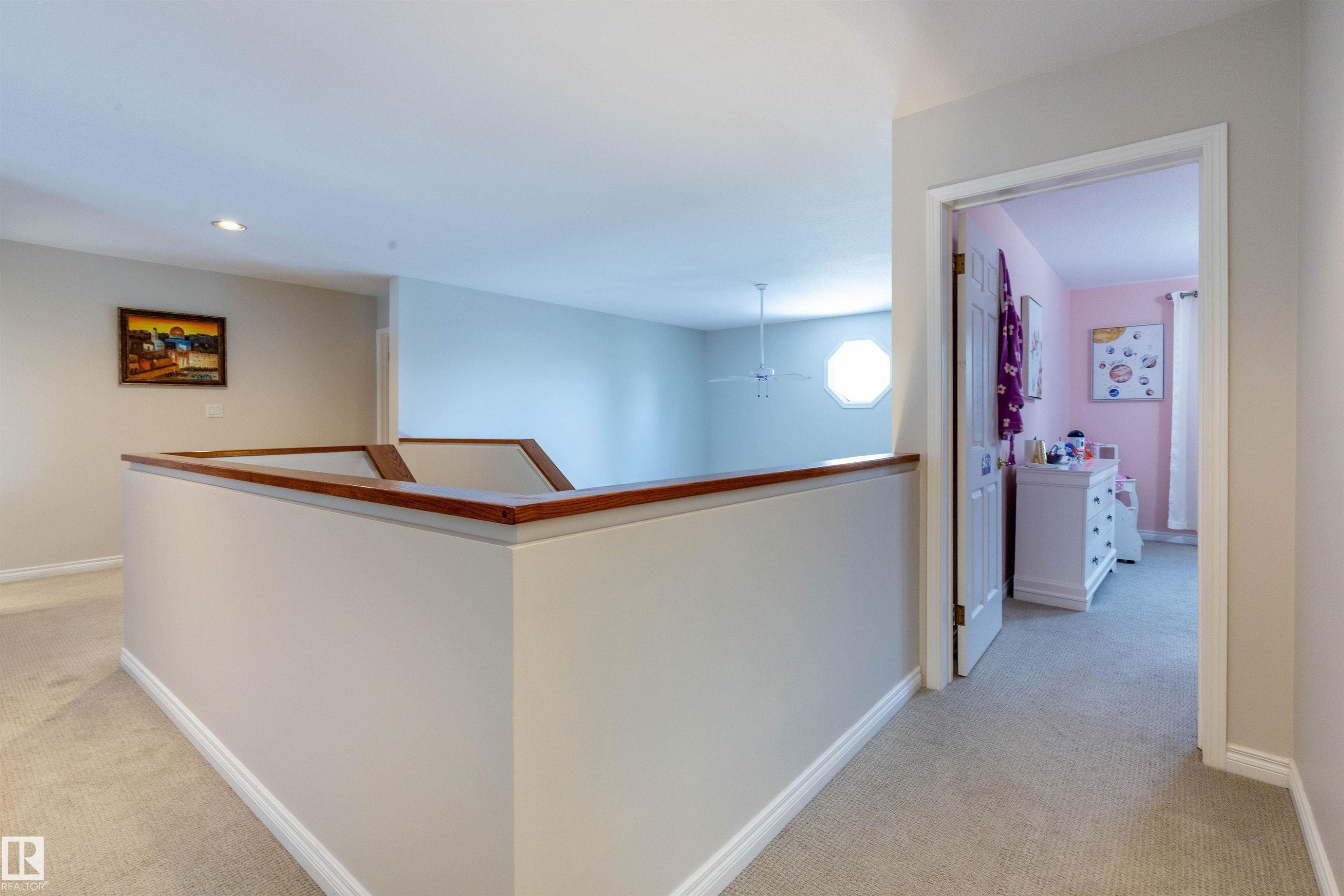 232 Gariepy Crescent, Edmonton, AB - Indoor Photo Showing Other Room