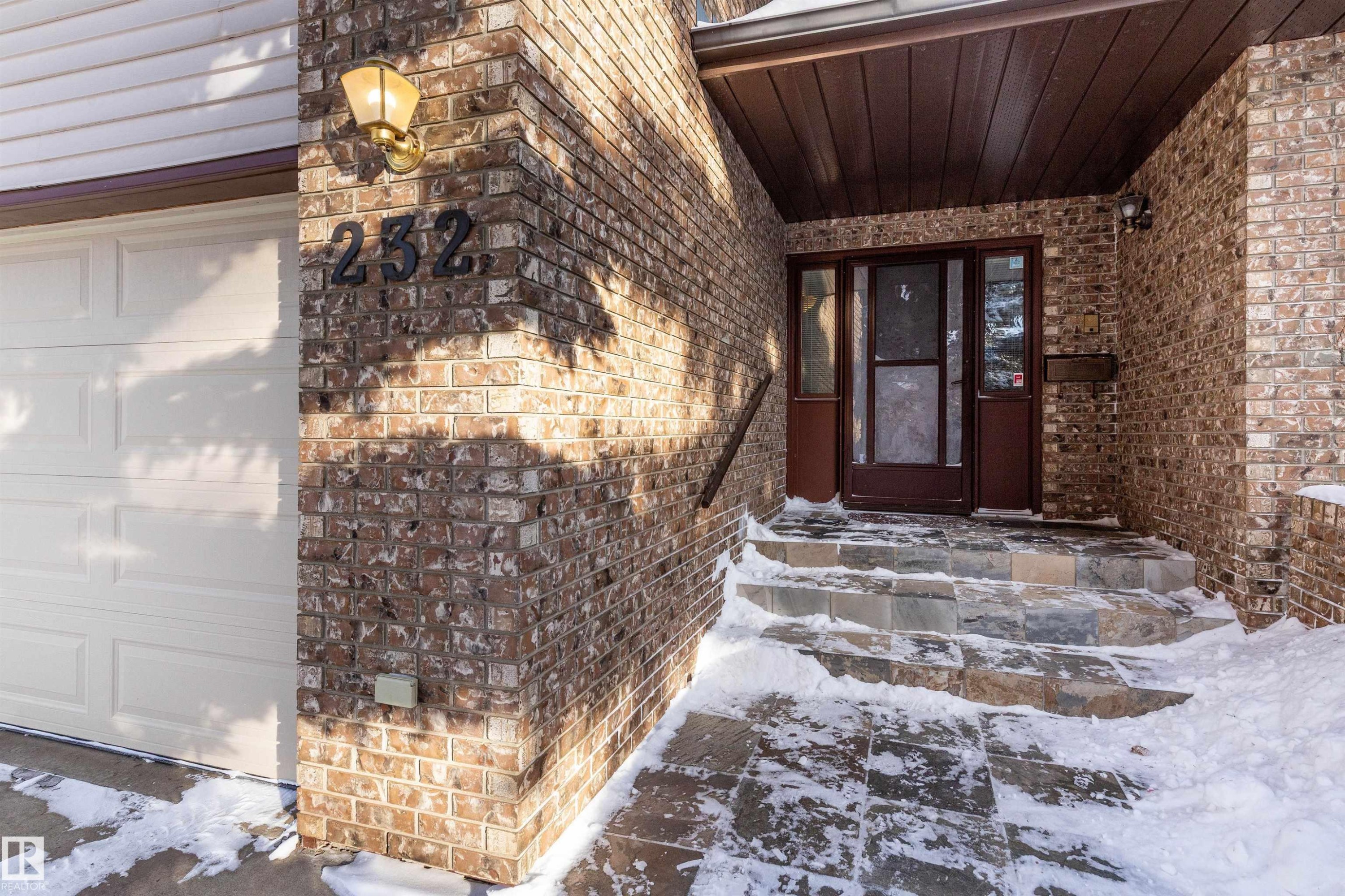 232 Gariepy Crescent, Edmonton, AB - Outdoor