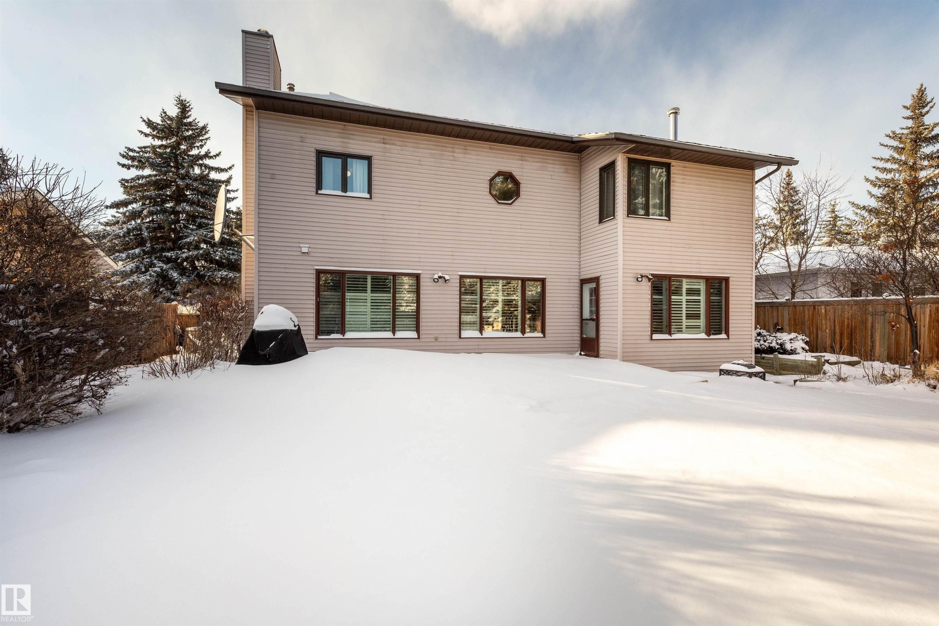 232 Gariepy Crescent, Edmonton, AB - Outdoor