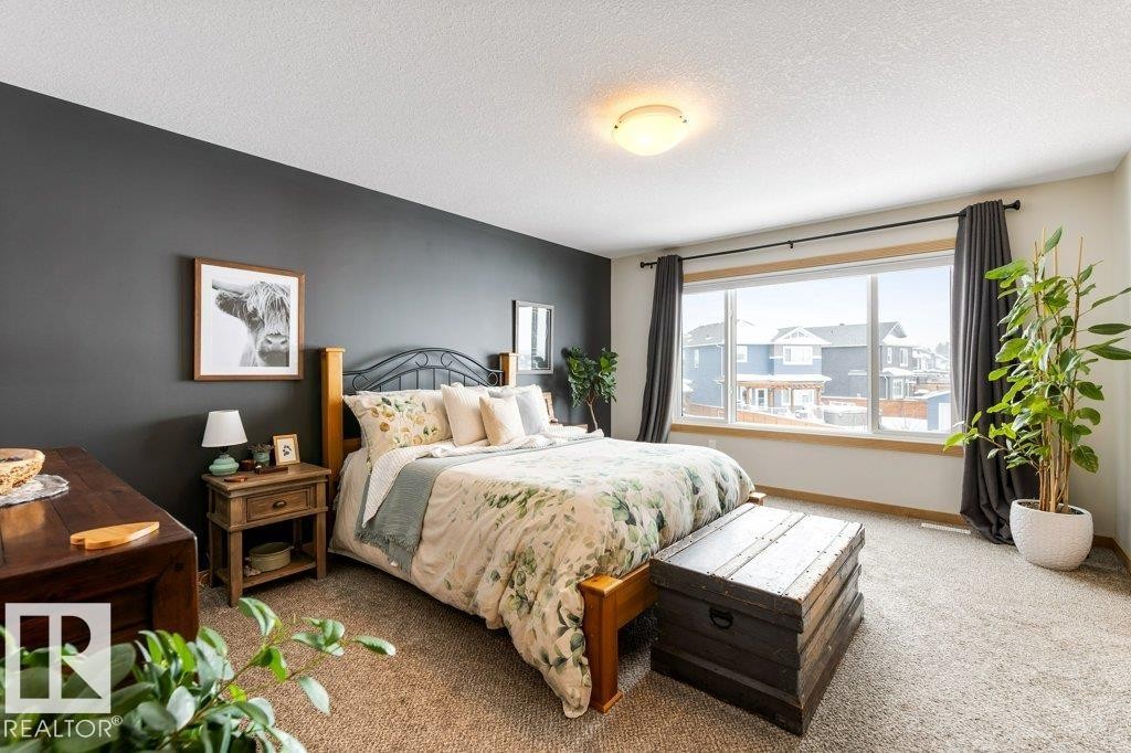 19 Riviere Terrace, St. Albert, AB - Indoor Photo Showing Bedroom