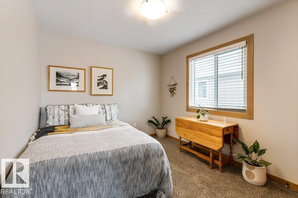 19 Riviere Terrace, St. Albert, AB - Indoor Photo Showing Bedroom