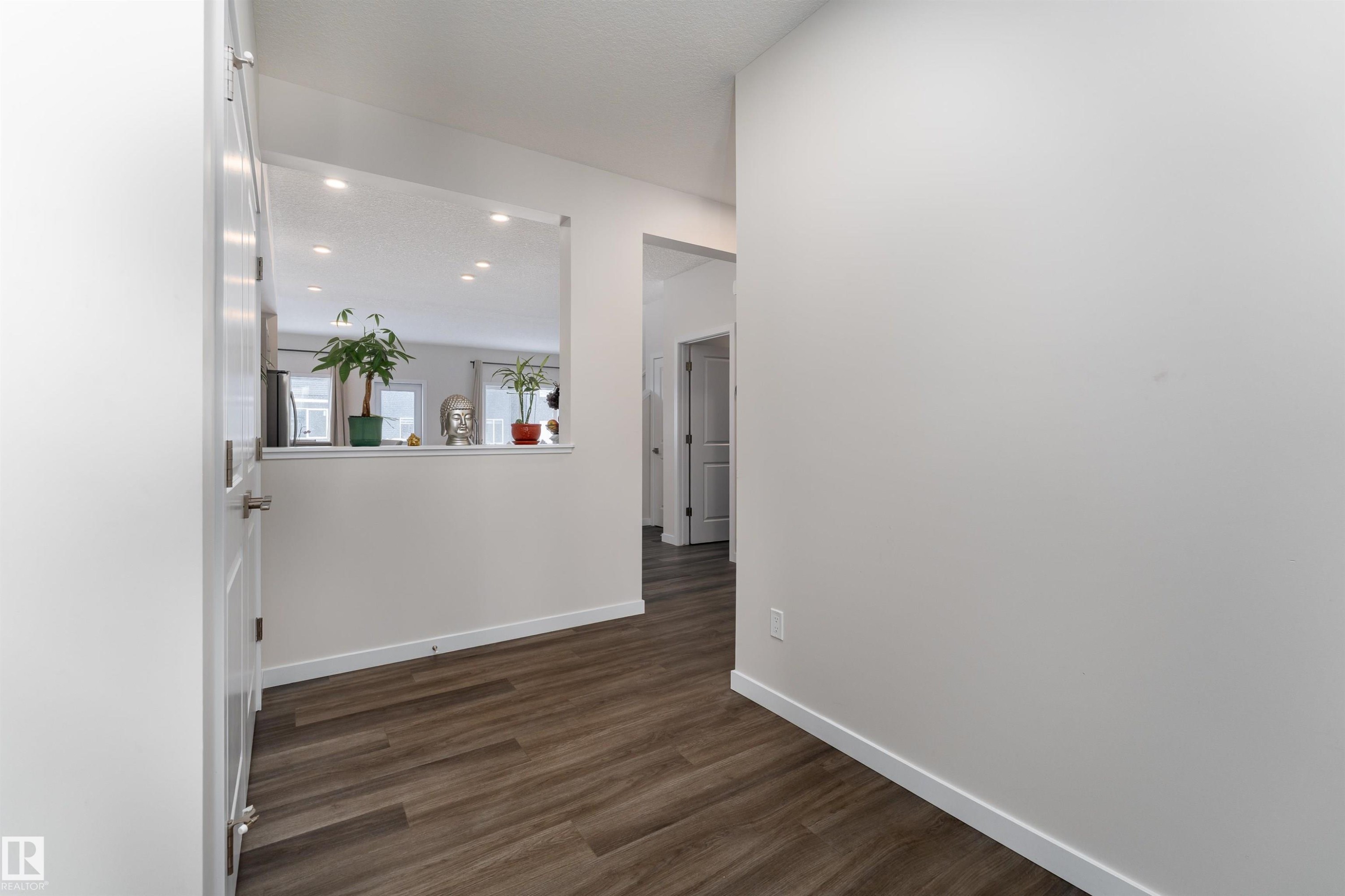 2120 Muckleplum Crescent, Edmonton, AB - Indoor Photo Showing Other Room