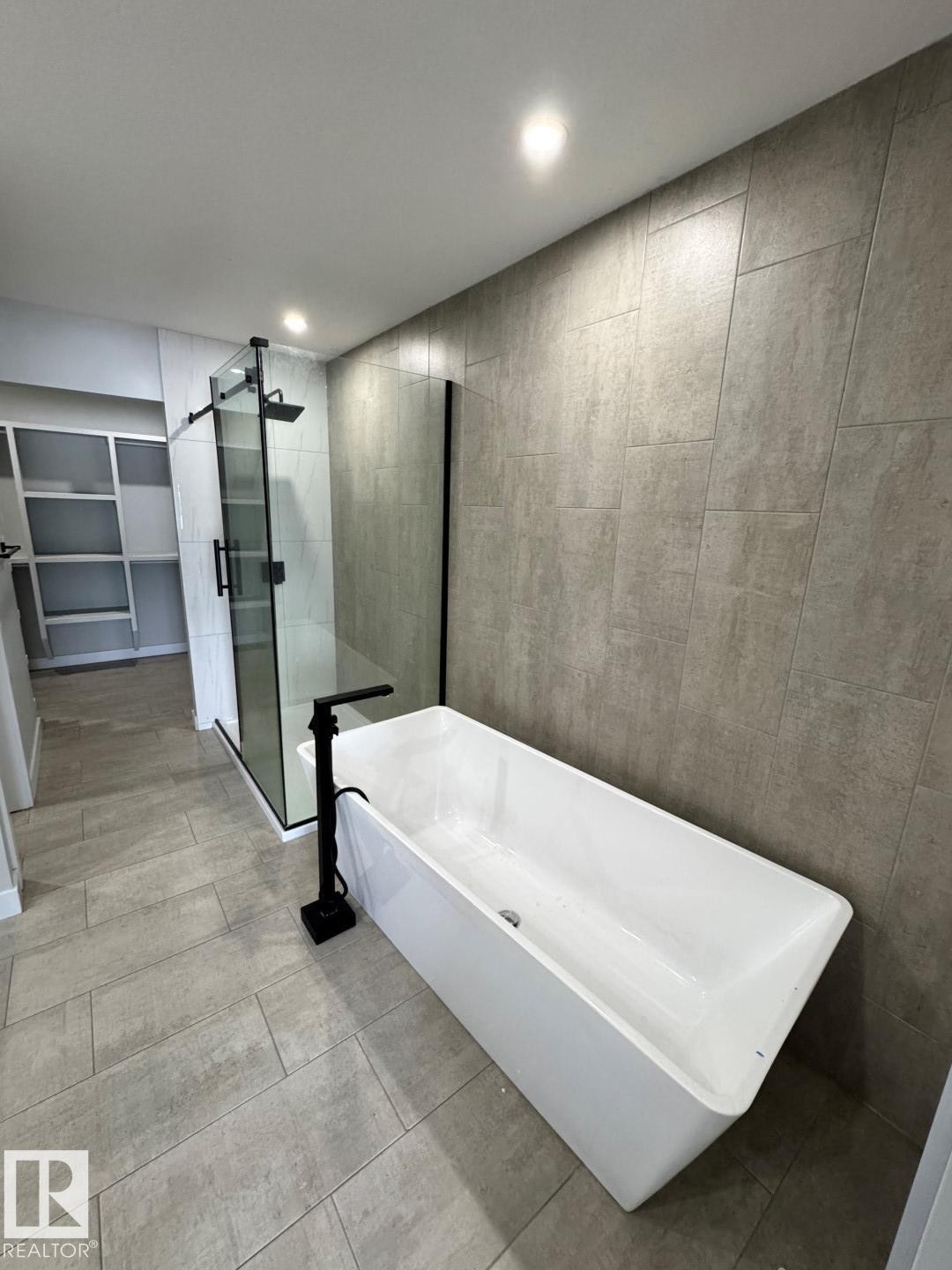 5321 Kimball Place, Edmonton, AB - Indoor