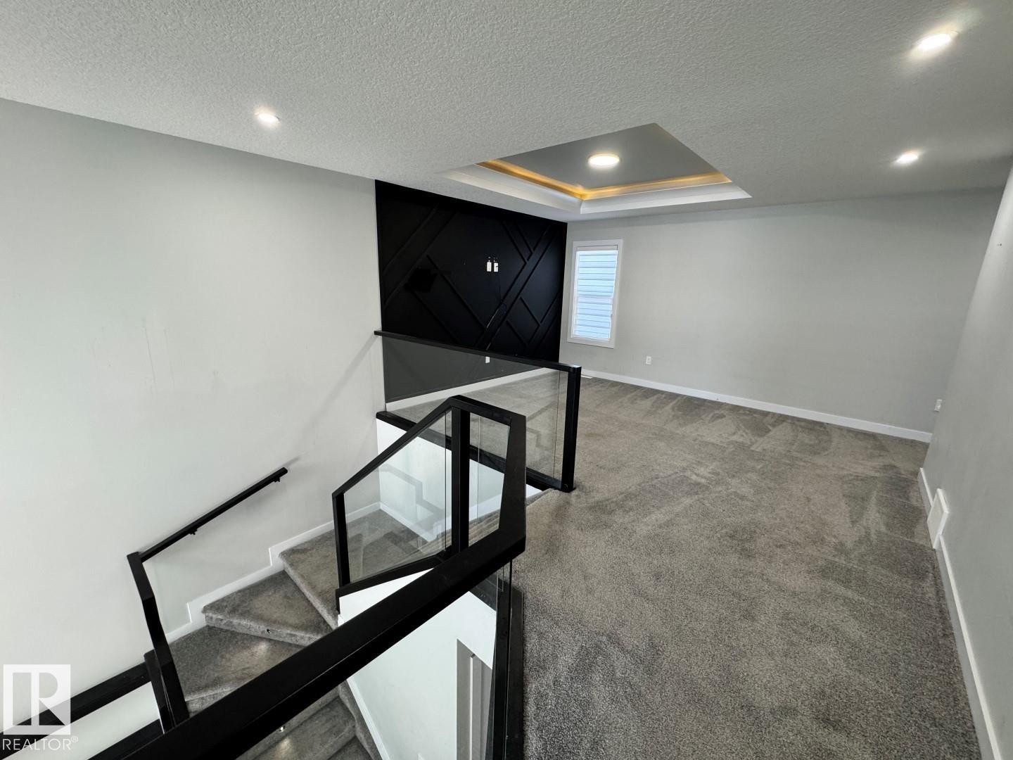 5321 Kimball Place, Edmonton, AB - Indoor Photo Showing Other Room