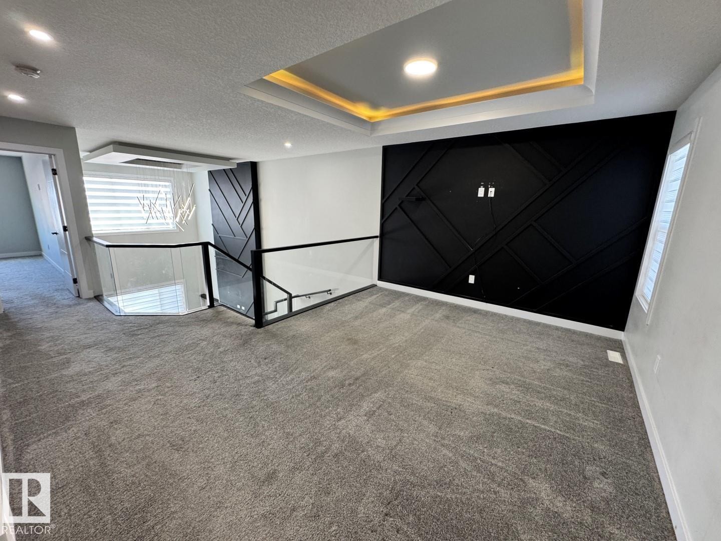 5321 Kimball Place, Edmonton, AB - Indoor Photo Showing Other Room