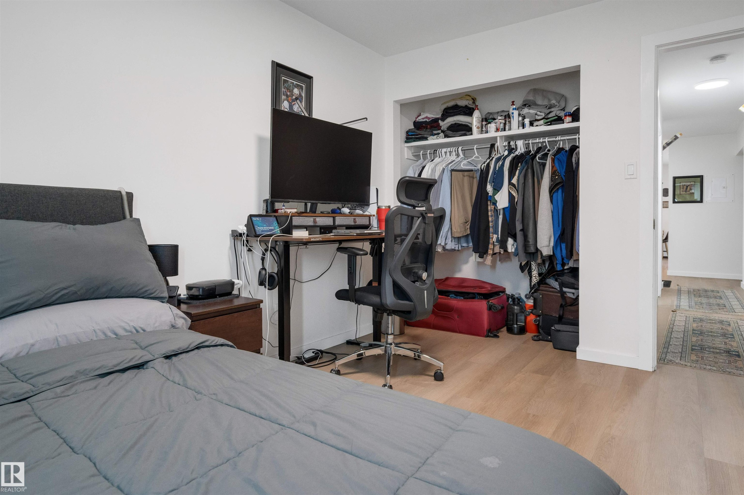 10619 64 Avenue, Edmonton, AB - Indoor Photo Showing Bedroom