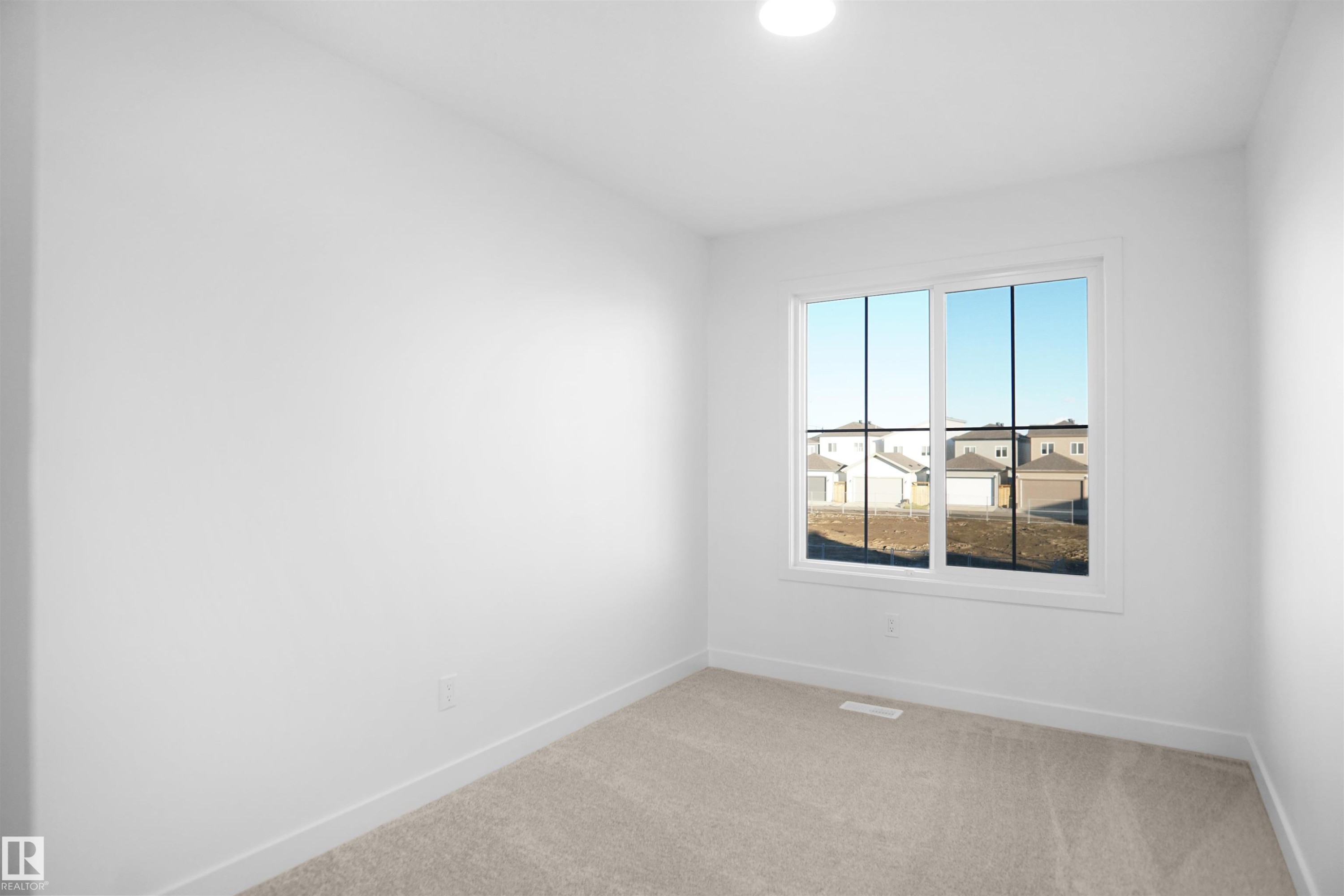 30 Nerine Crescent, St. Albert, AB - Indoor Photo Showing Other Room