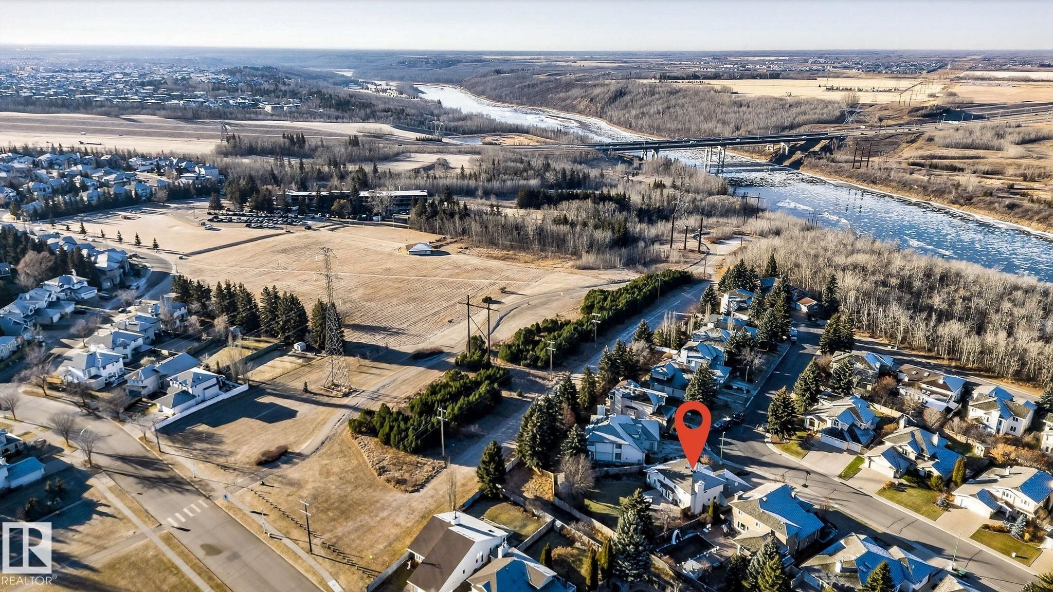 View of property location featuring nearby suburban area and a nearby body of water - 313 Hedley Way, Edmonton, AB - Outdoor With View