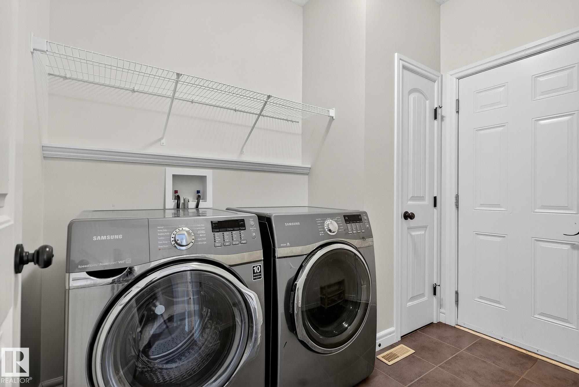 7915 18 Ave, Edmonton, AB - Indoor Photo Showing Laundry Room
