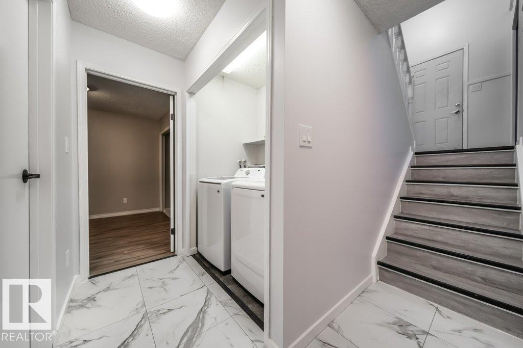 1877 Mill Woods Road E, Edmonton, AB - Indoor Photo Showing Laundry Room