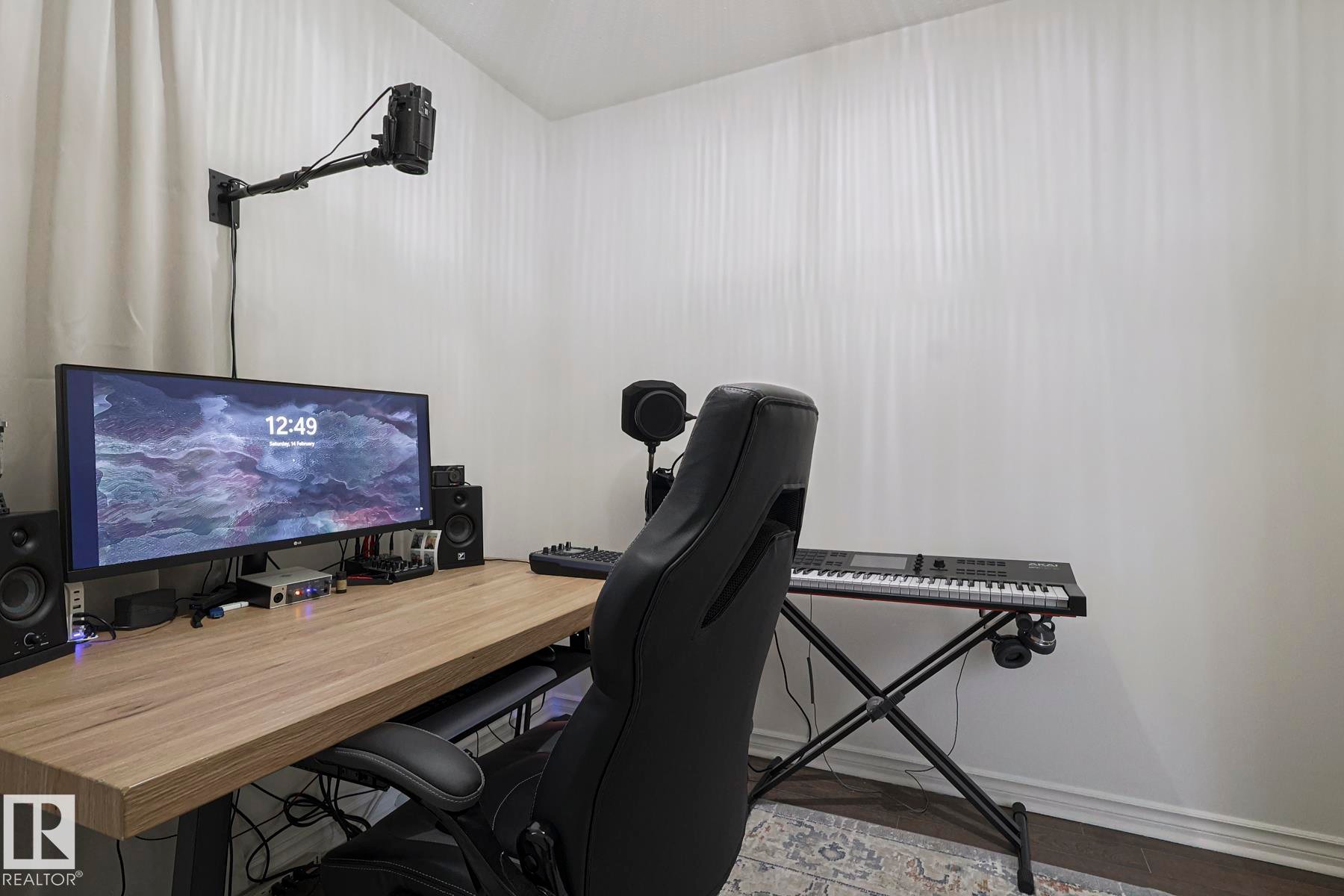 663 Abbottsfield Road, Edmonton, AB - Indoor Photo Showing Office