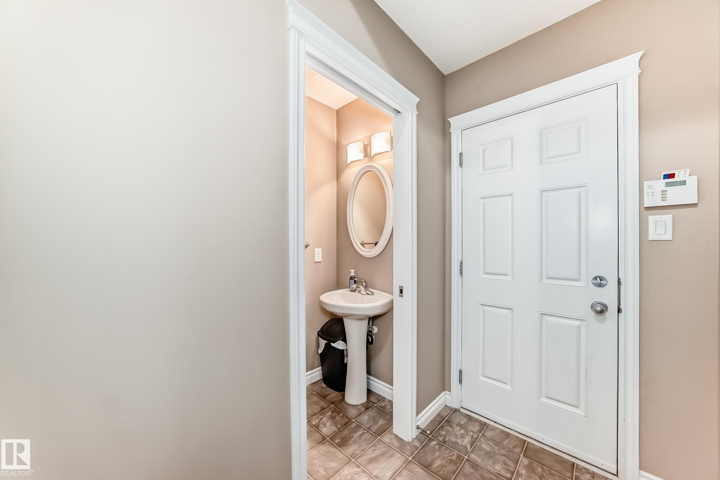 7548 Speaker Way Nw, Edmonton, AB - Indoor