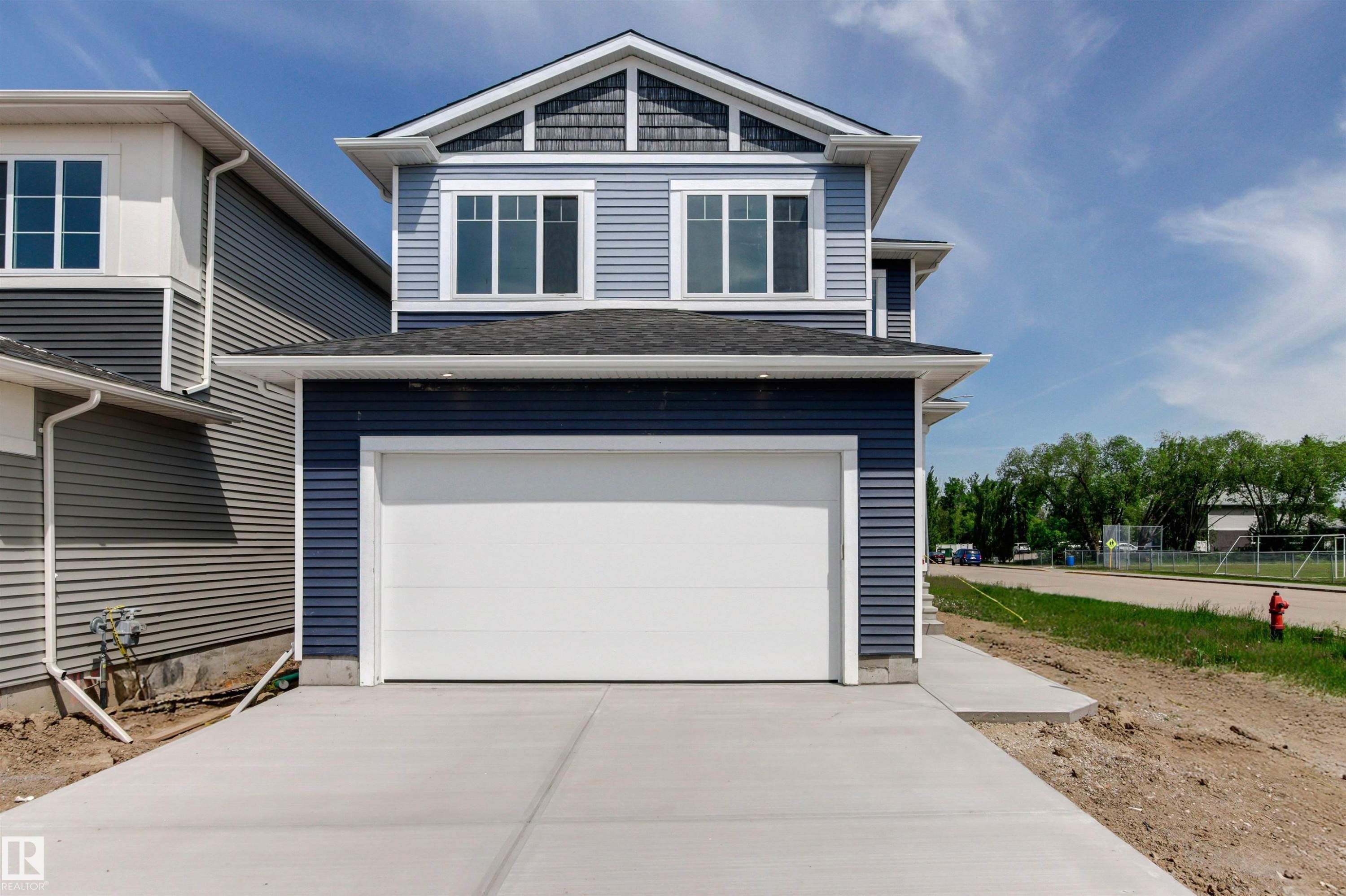 5002 53 Ave, Calmar, AB - Outdoor