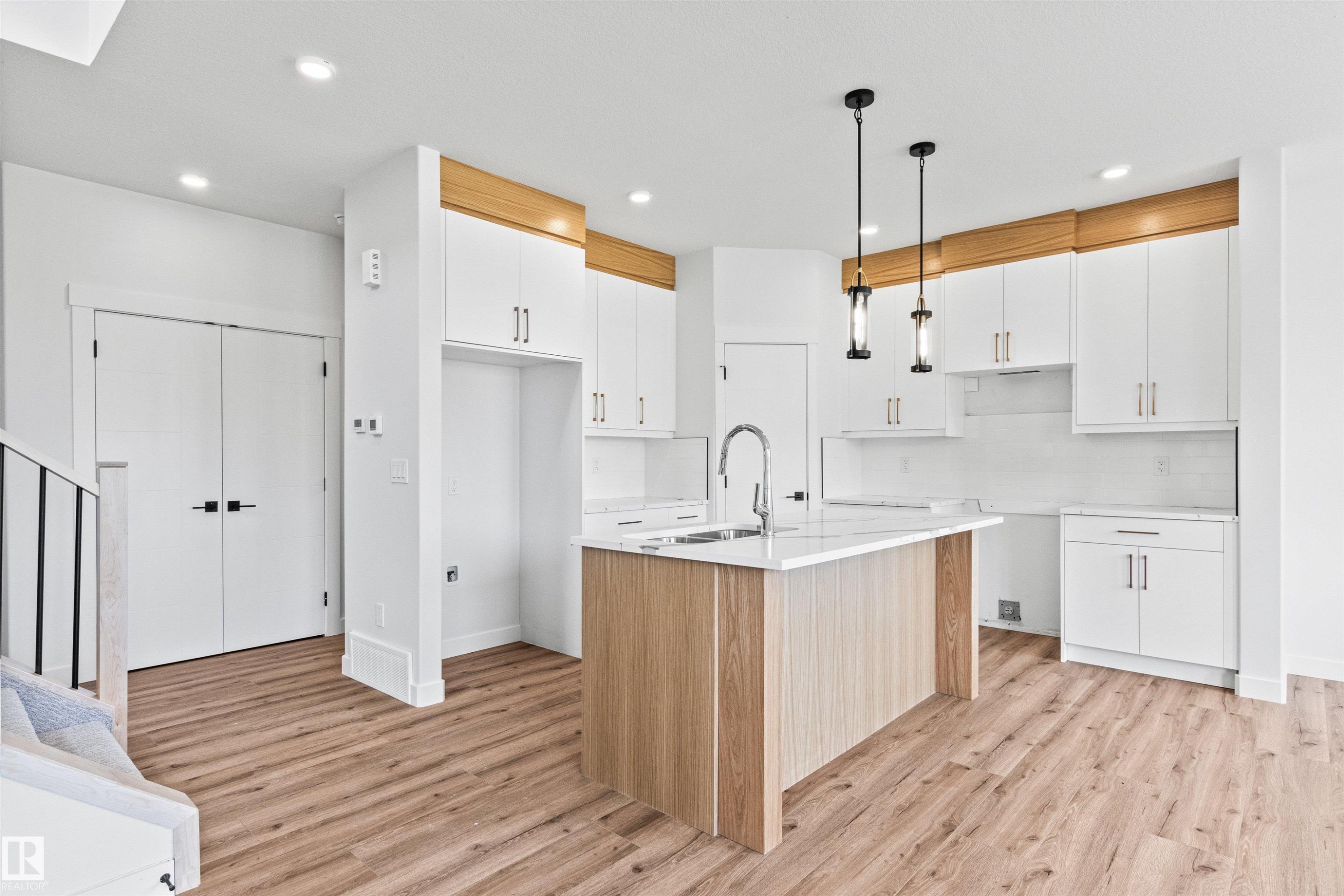 5002 53 Ave, Calmar, AB - Indoor Photo Showing Kitchen