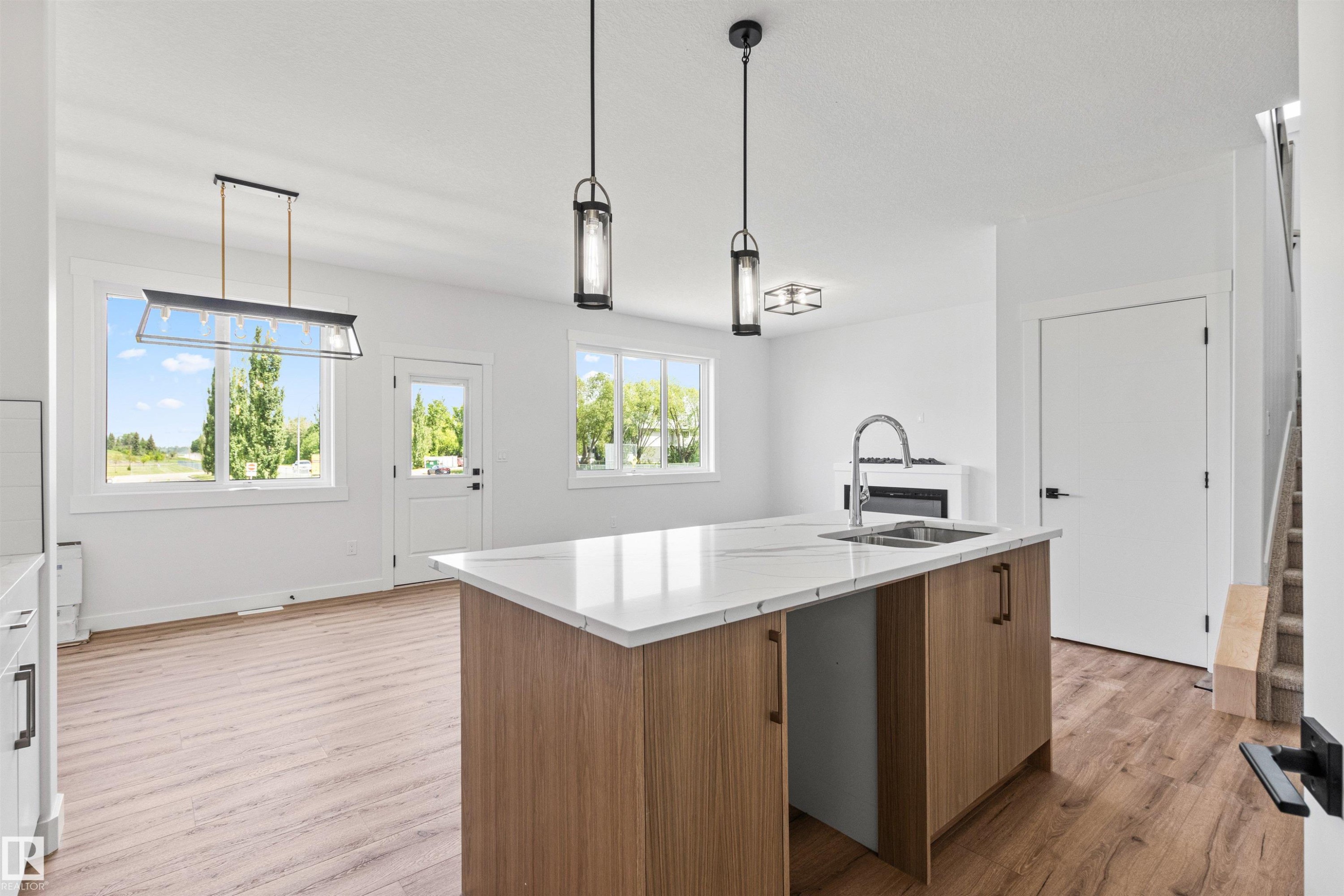 5002 53 Ave, Calmar, AB - Indoor Photo Showing Kitchen With Double Sink