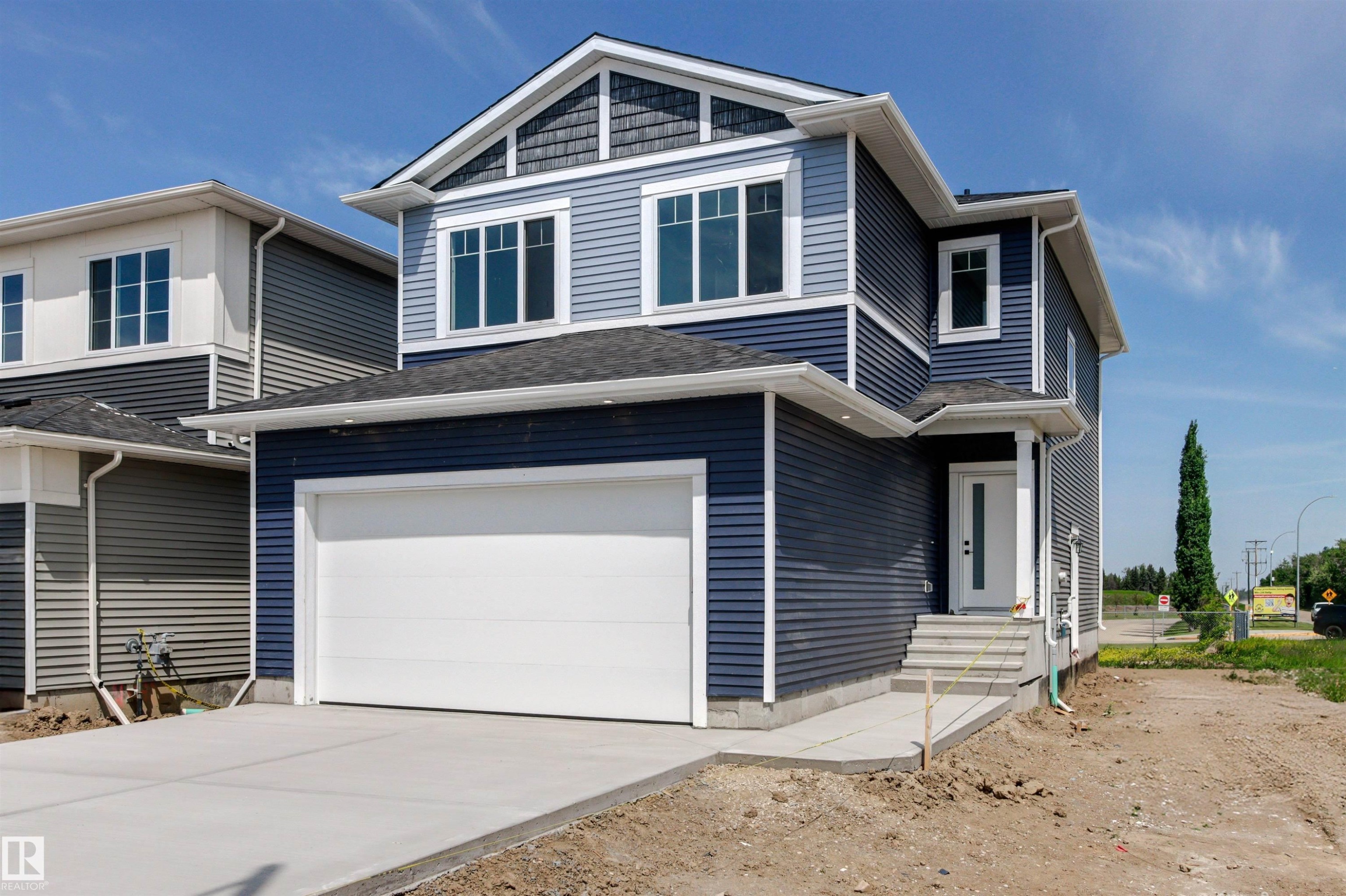 5002 53 Ave, Calmar, AB - Outdoor