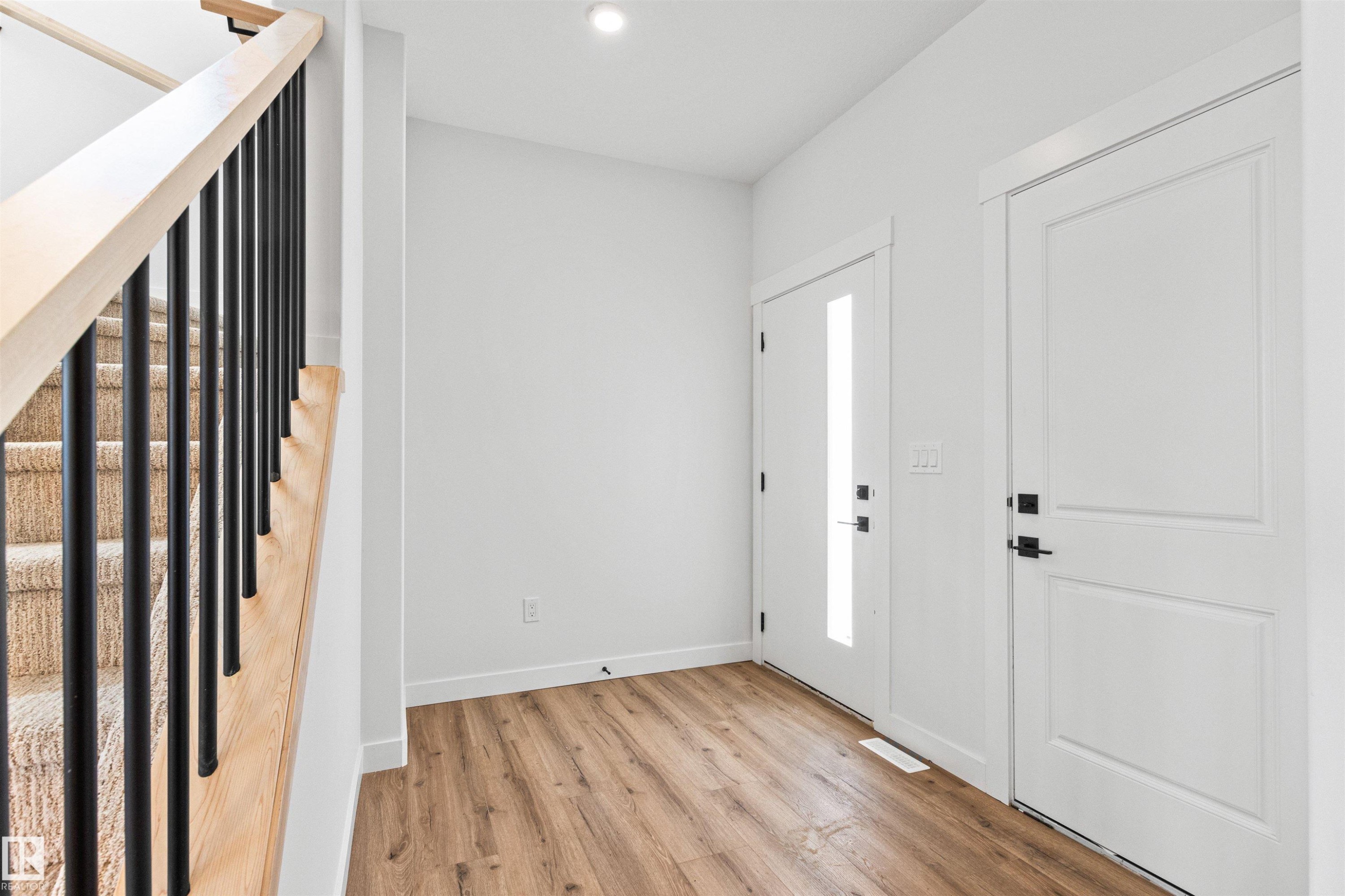 5002 53 Ave, Calmar, AB - Indoor Photo Showing Other Room