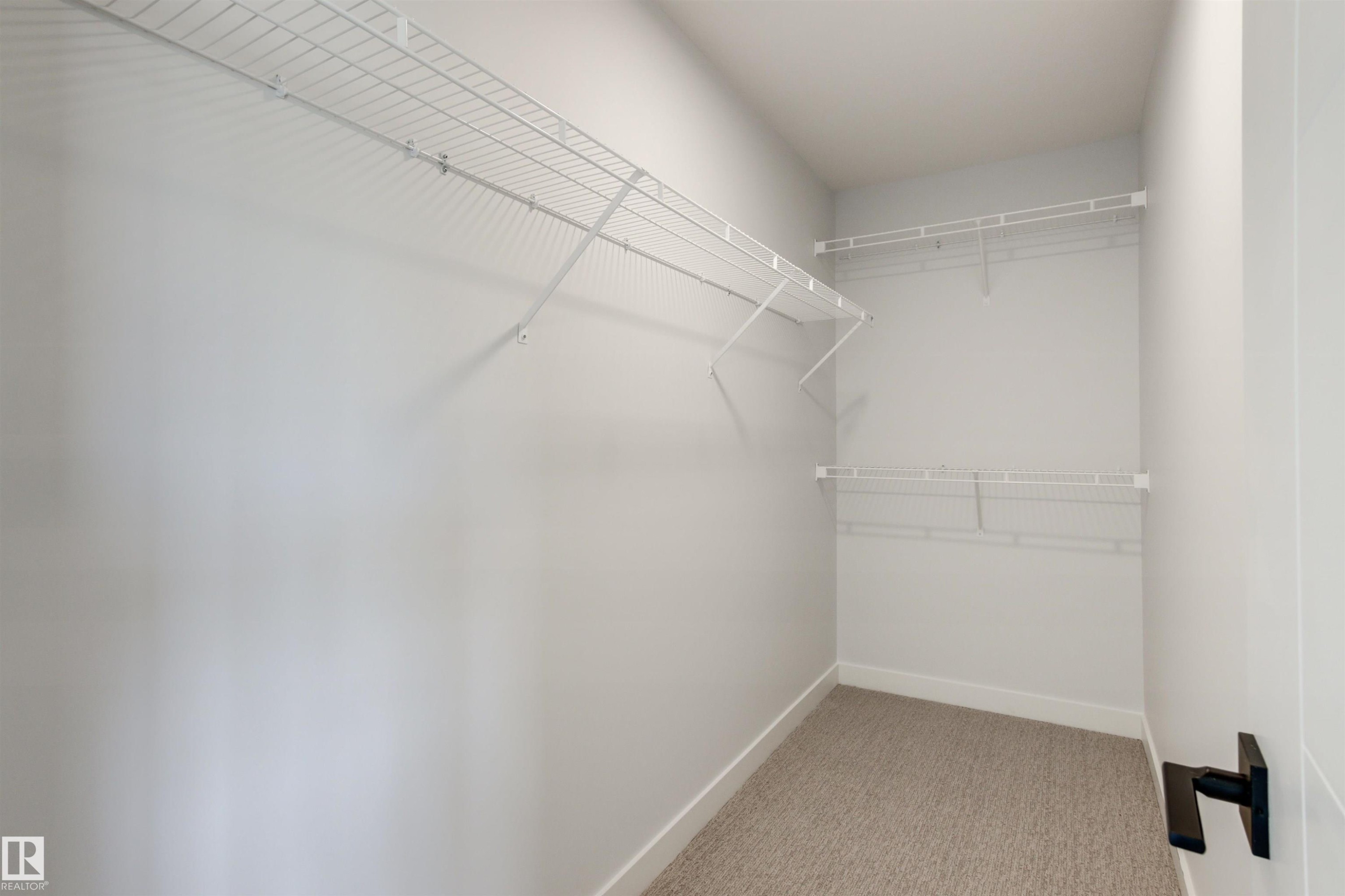 5002 53 Ave, Calmar, AB - Indoor With Storage