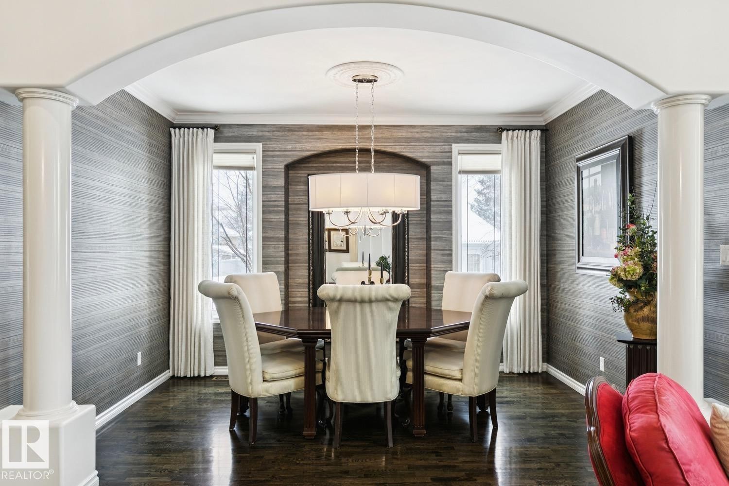 22 Prestige Point(E), Edmonton, AB - Indoor Photo Showing Dining Room