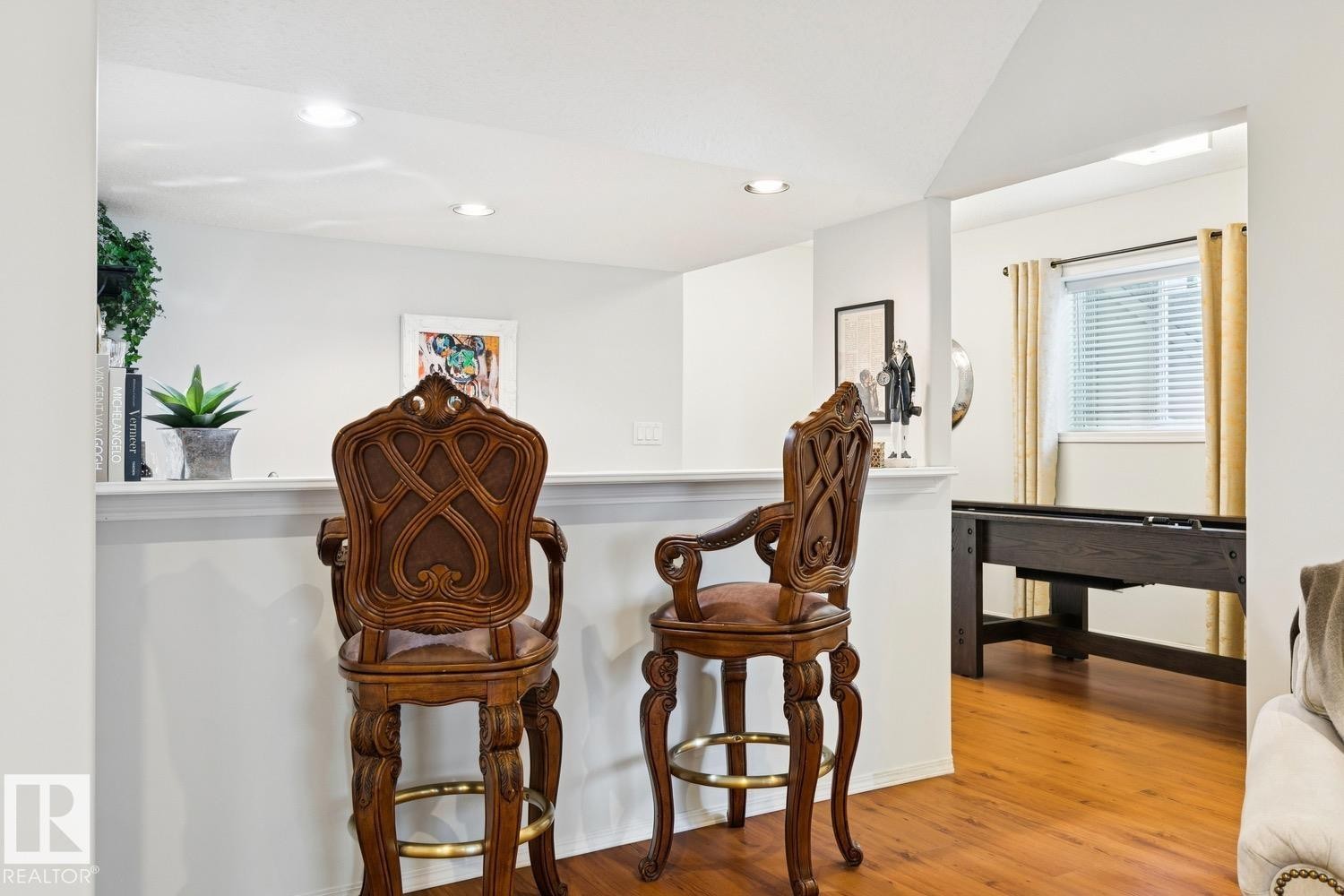 22 Prestige Point(E), Edmonton, AB - Indoor Photo Showing Other Room