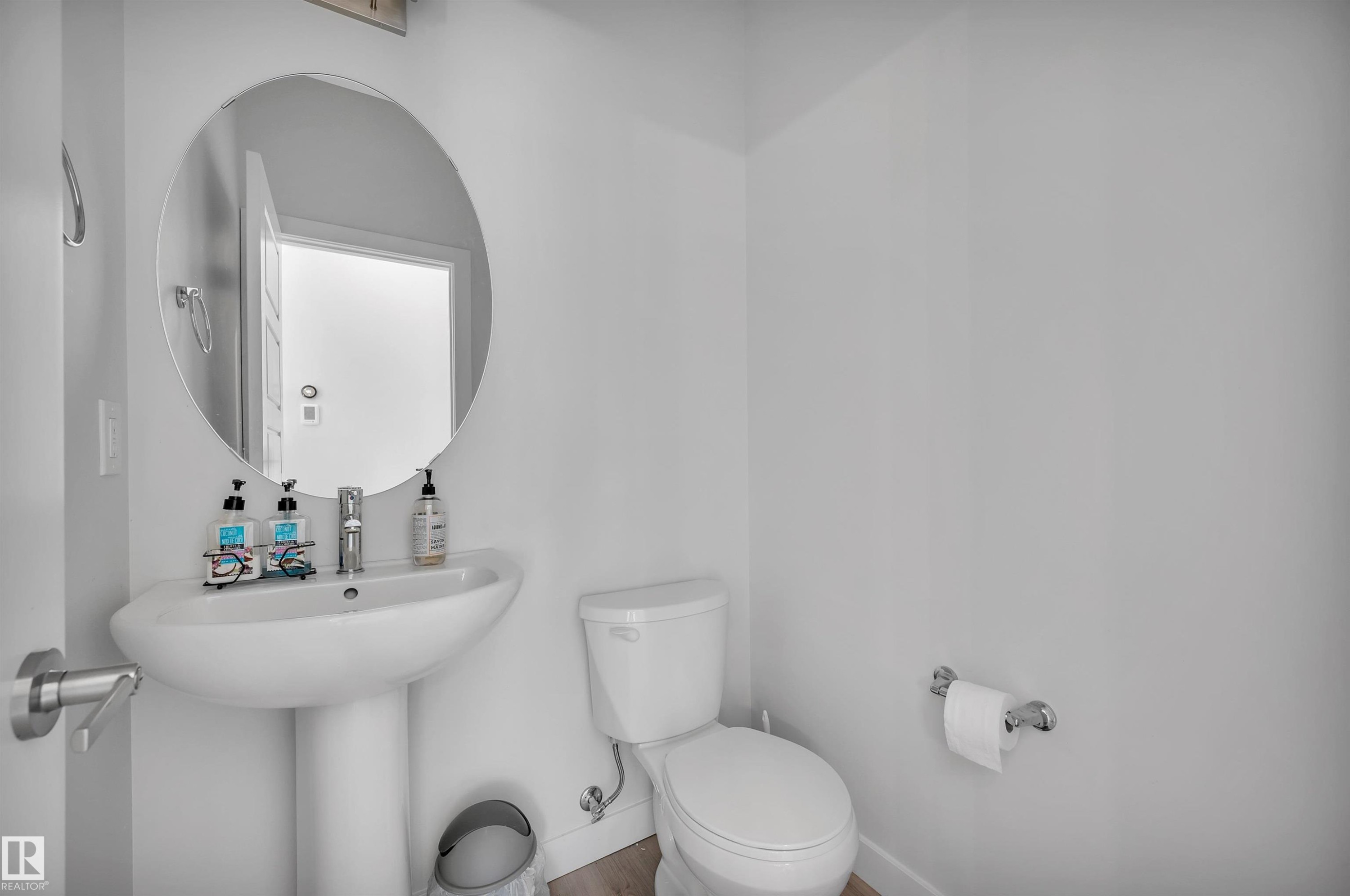 141 804 Welsh Drive, Edmonton, AB - Indoor Photo Showing Bathroom